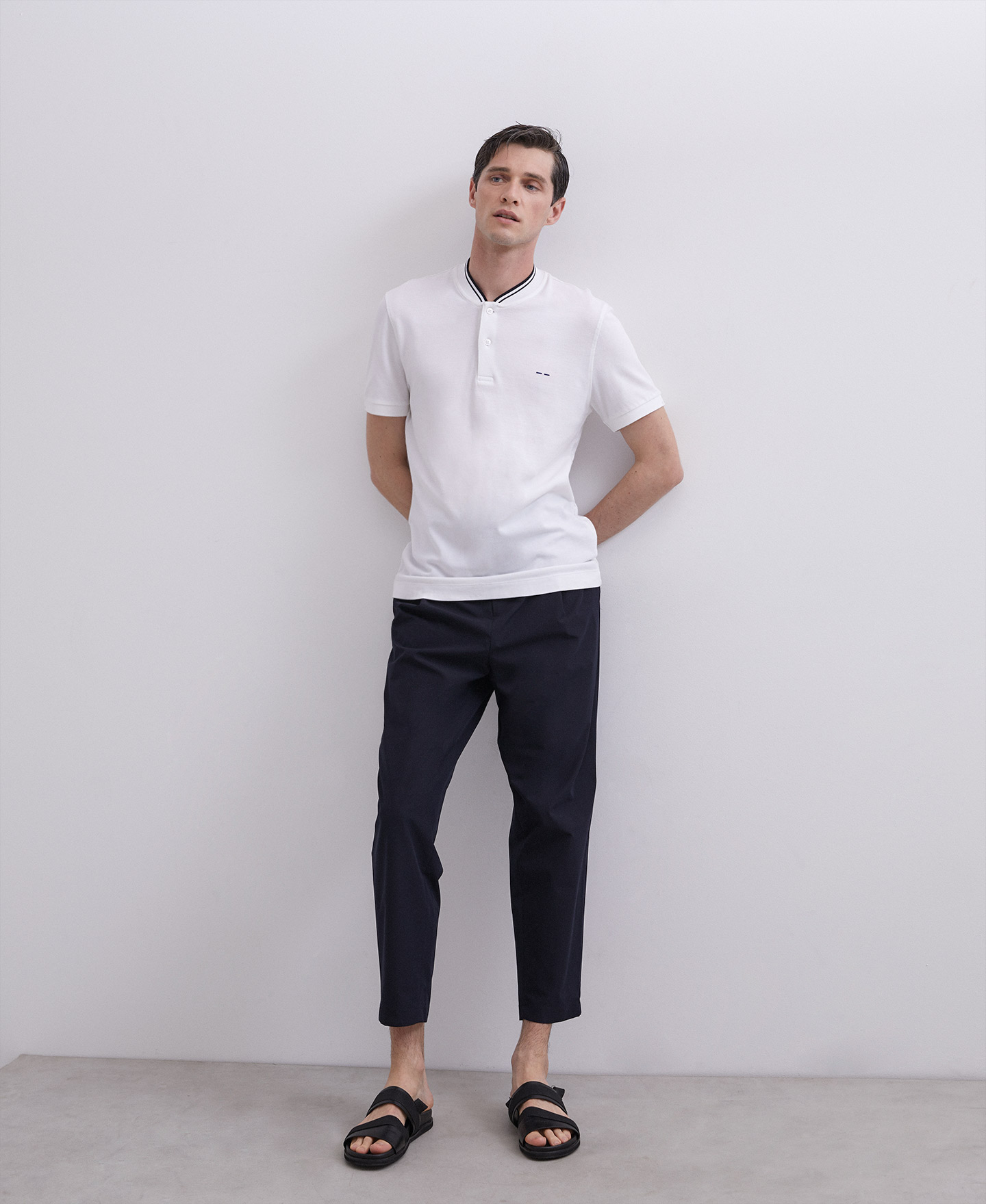 White pique polo shirt image number 3