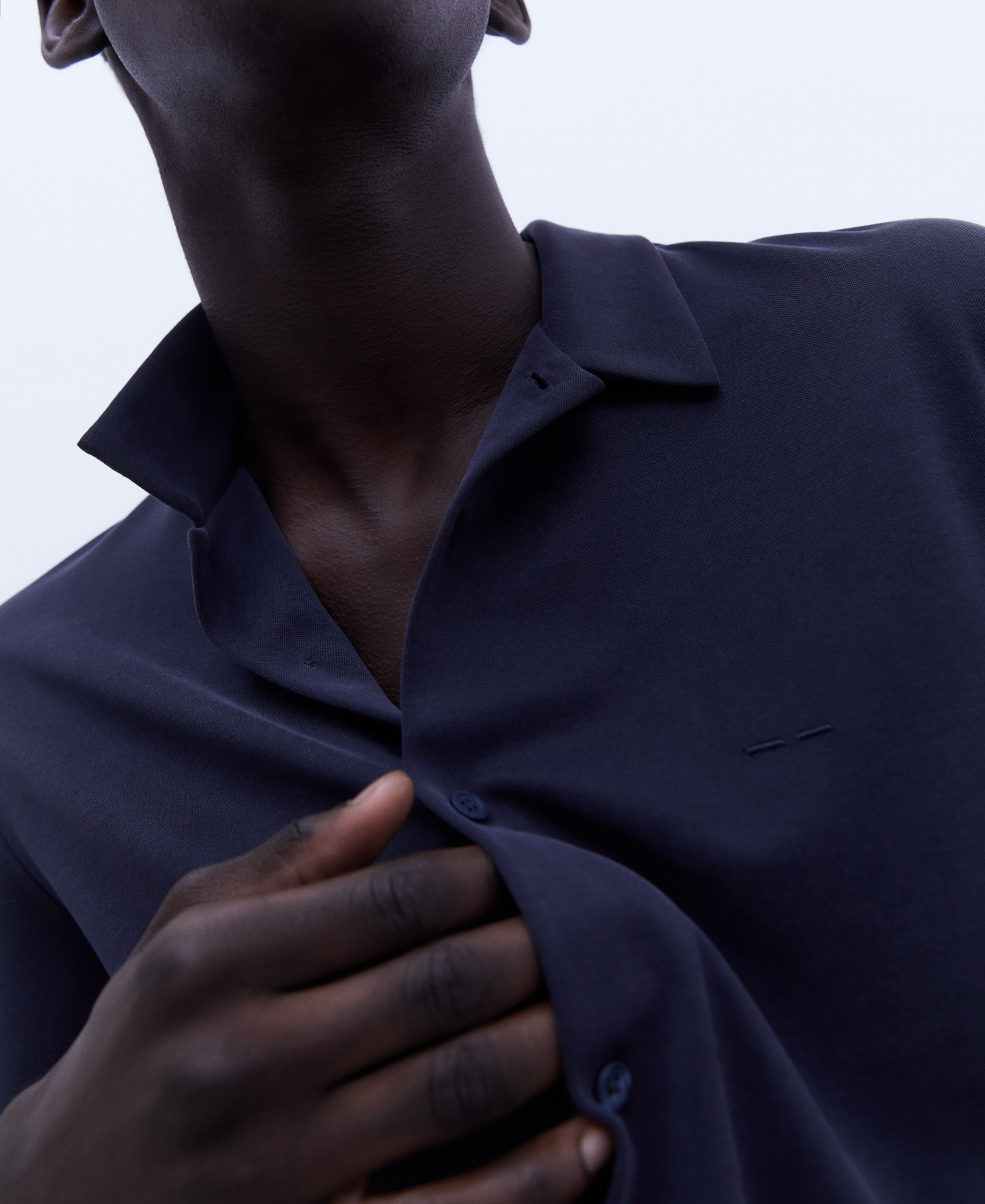 Modal shirt image number 3