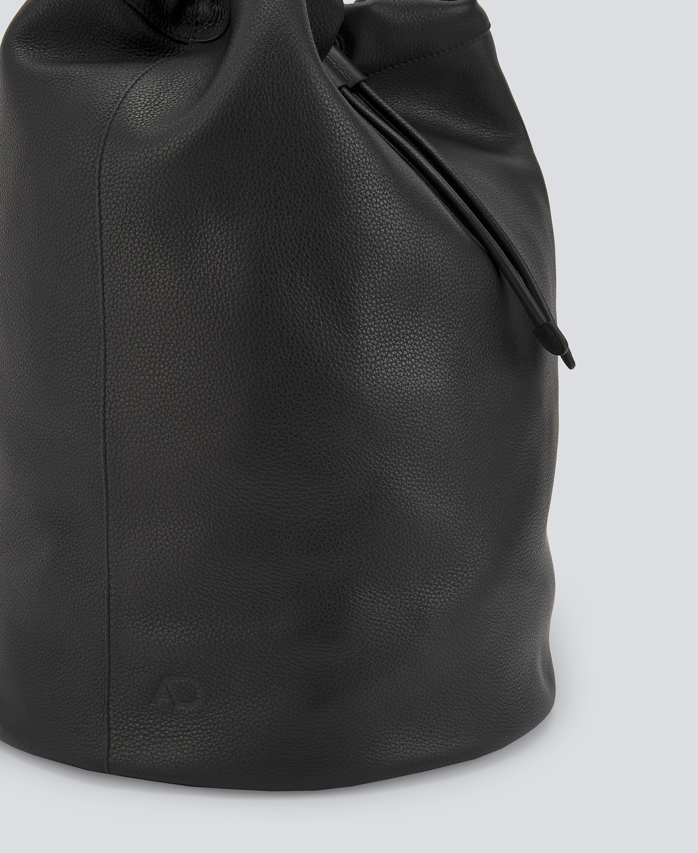 Black leather backpack man image number 2