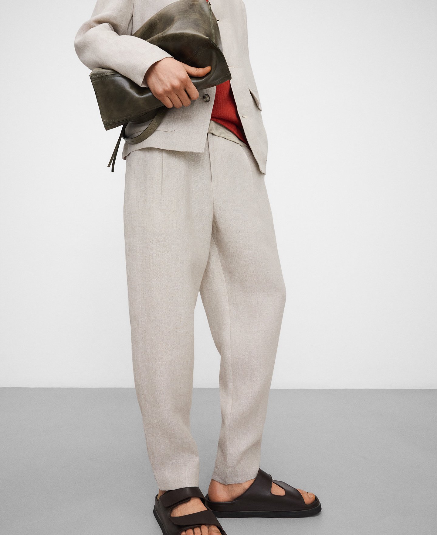 European linen semi-jogger trousers image number 0