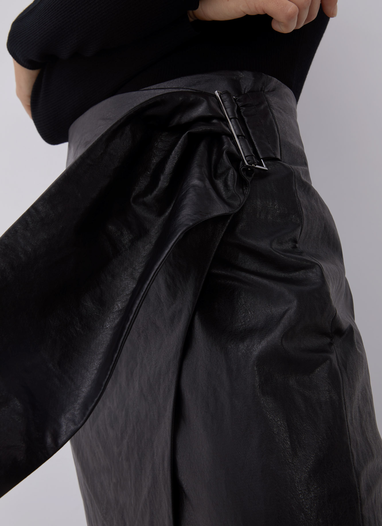 Crossed midi skirt with belt image number 2