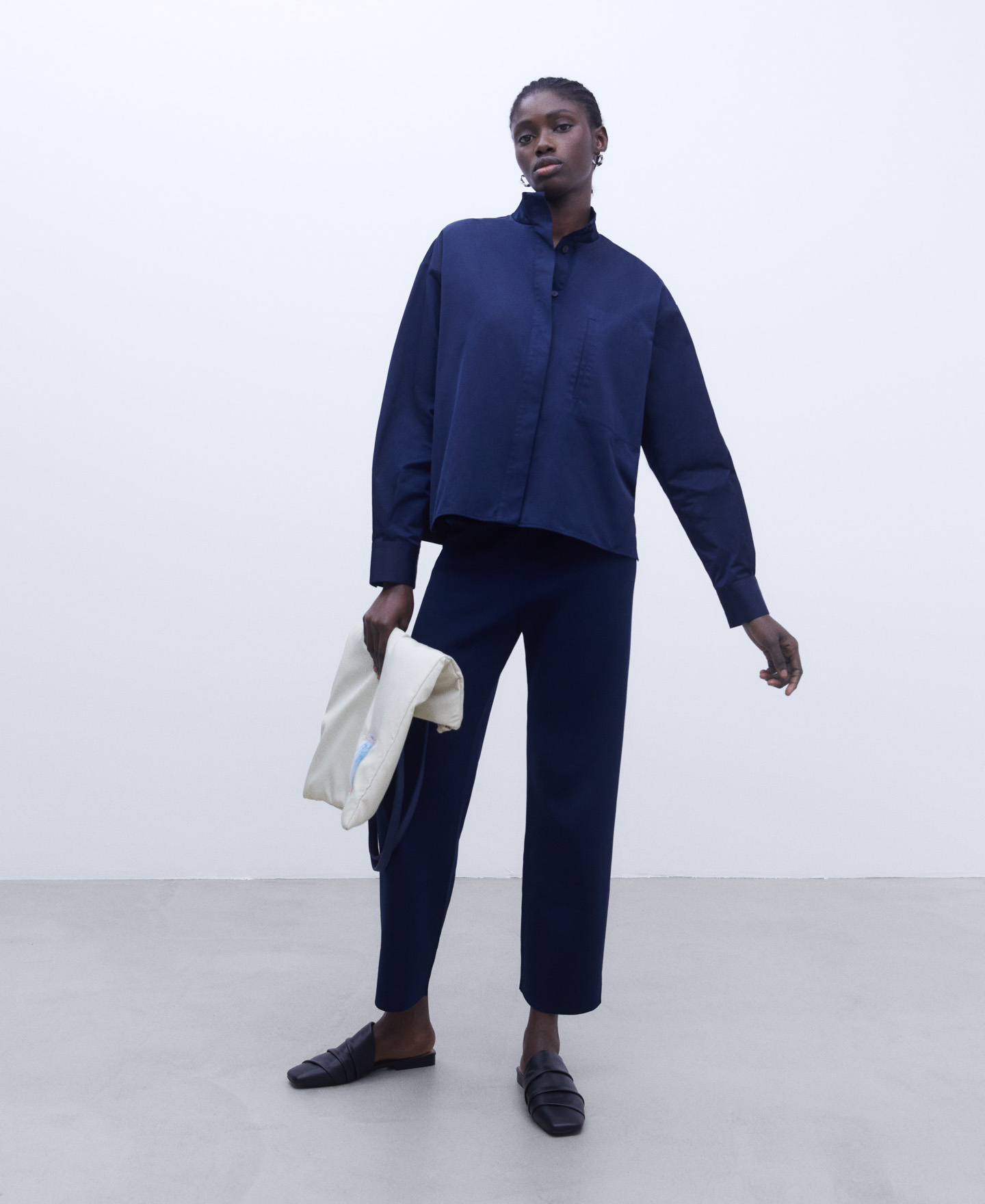 Padded fabric shopper bag image number 4