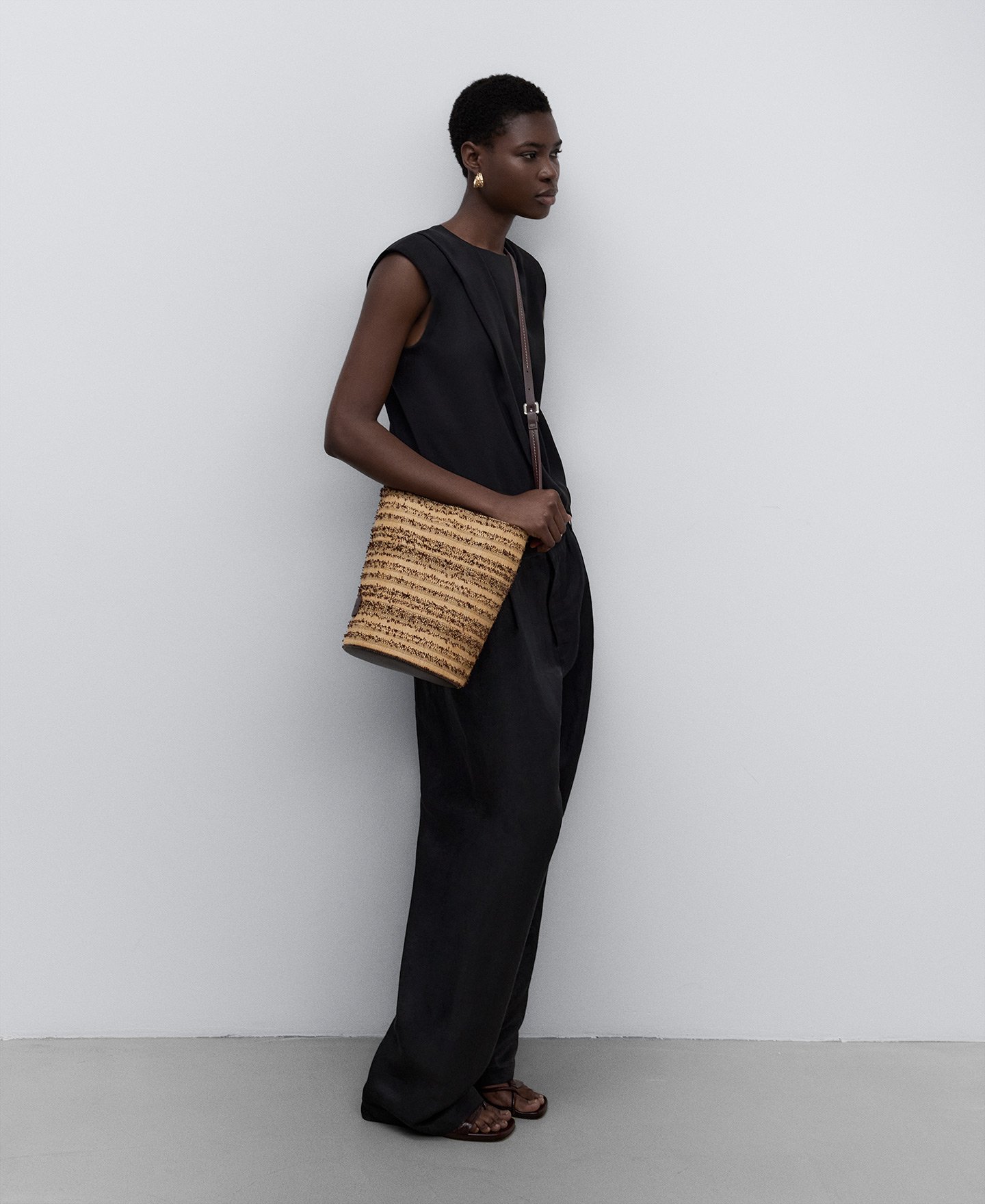 Textured braided medium bag woman image number 5