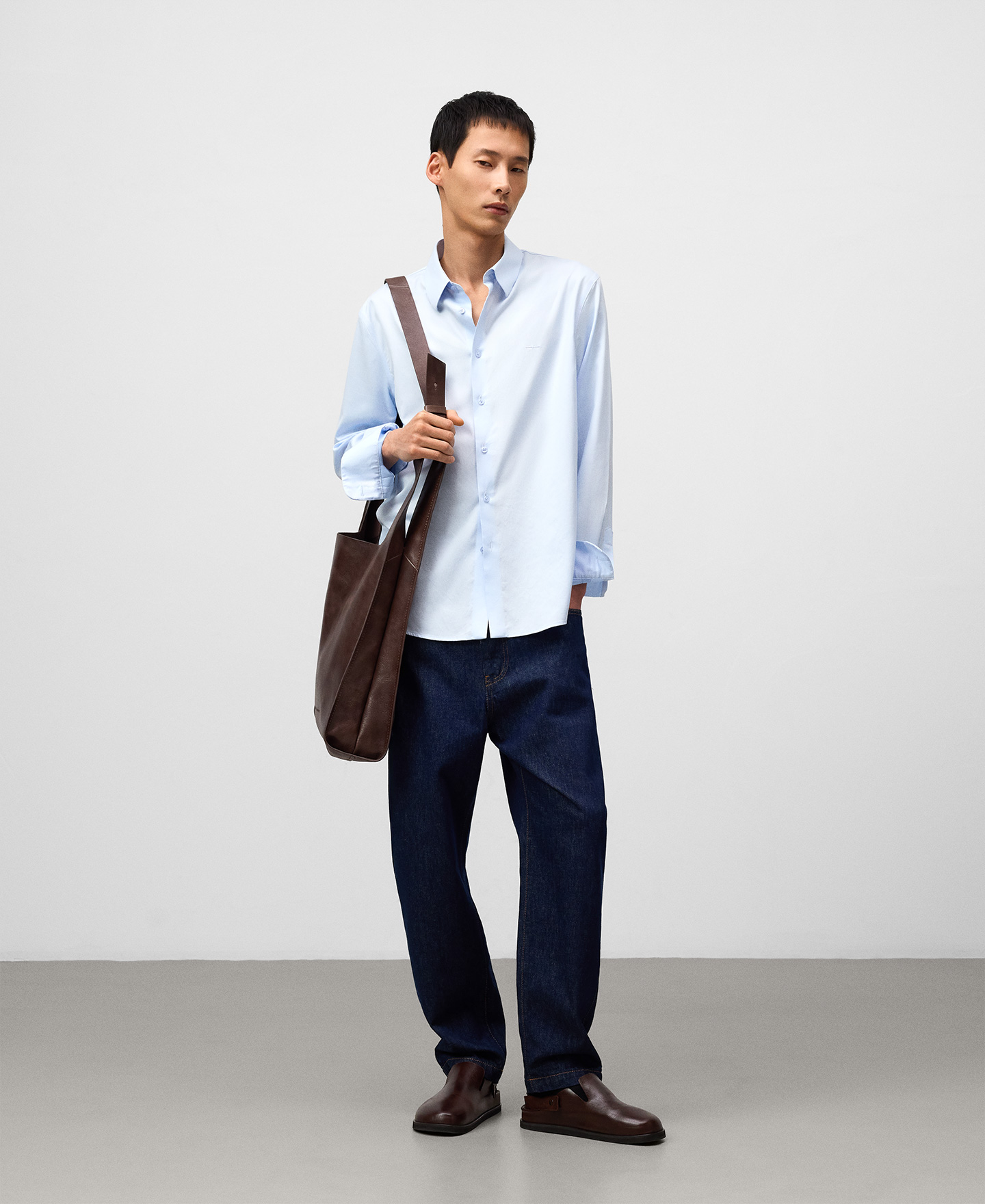 Regular fit lapel collar shirt man image number 1