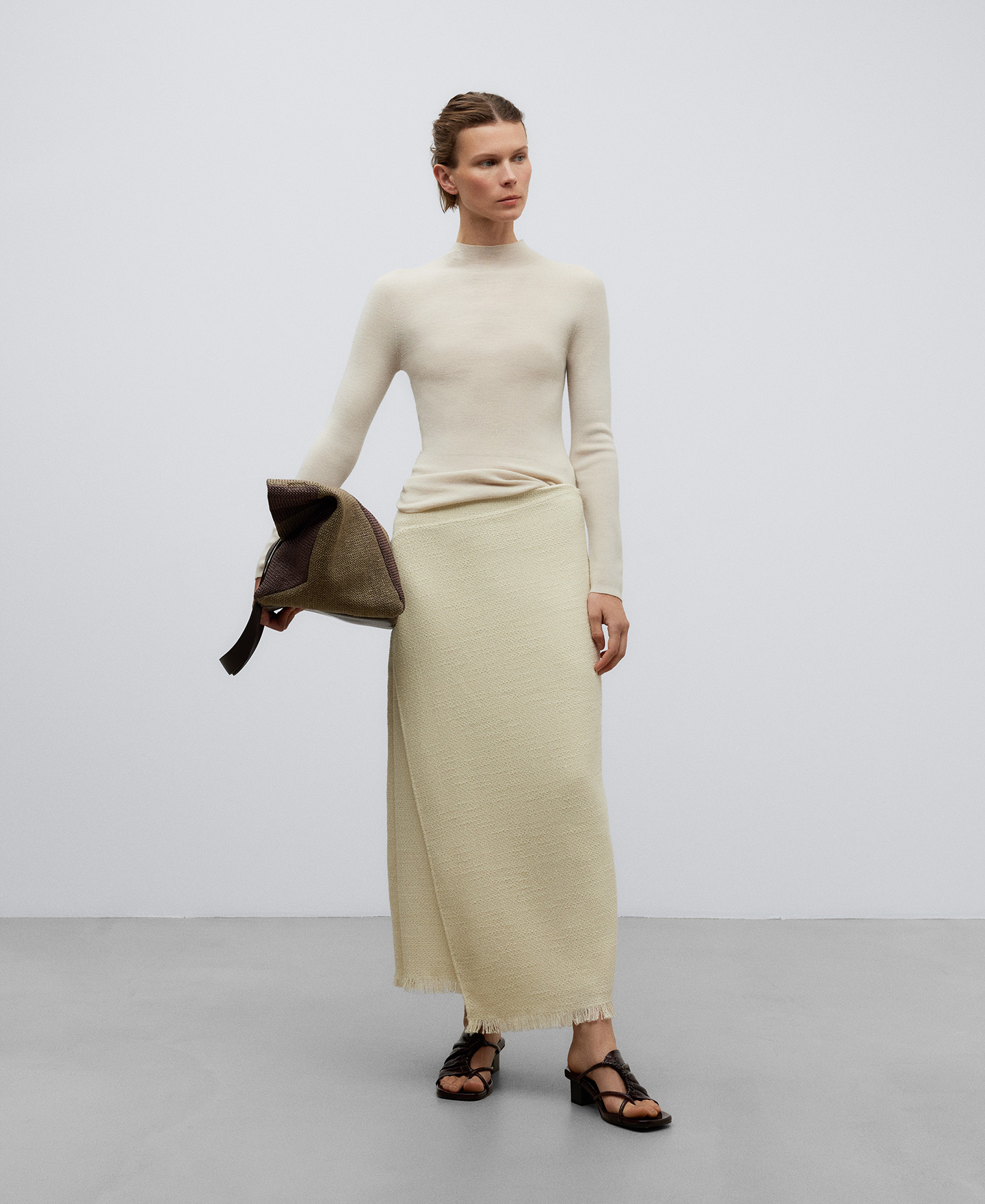 Frayed hem skirt woman image number 1