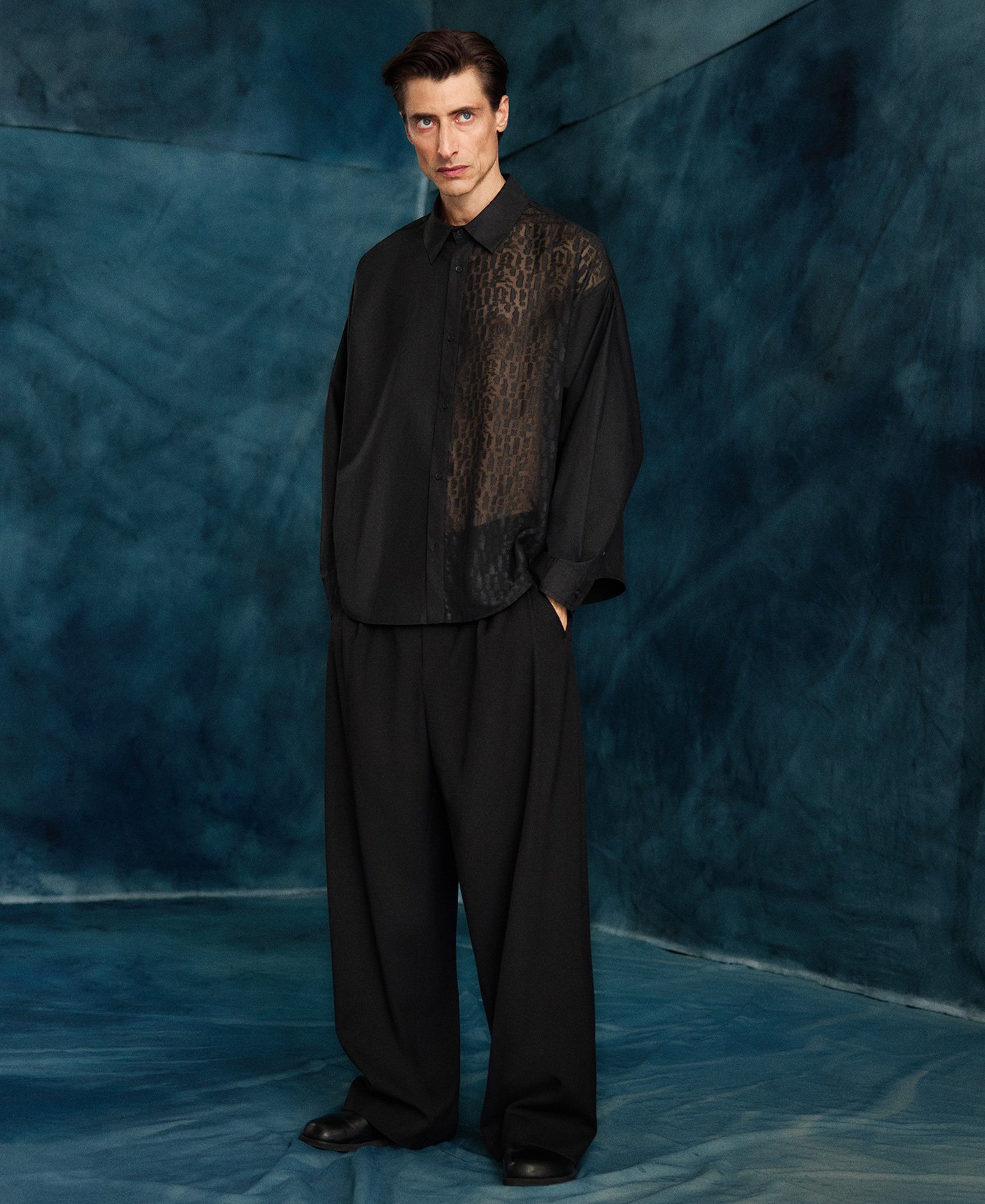 Camisa oversize devoré hombre image number 1