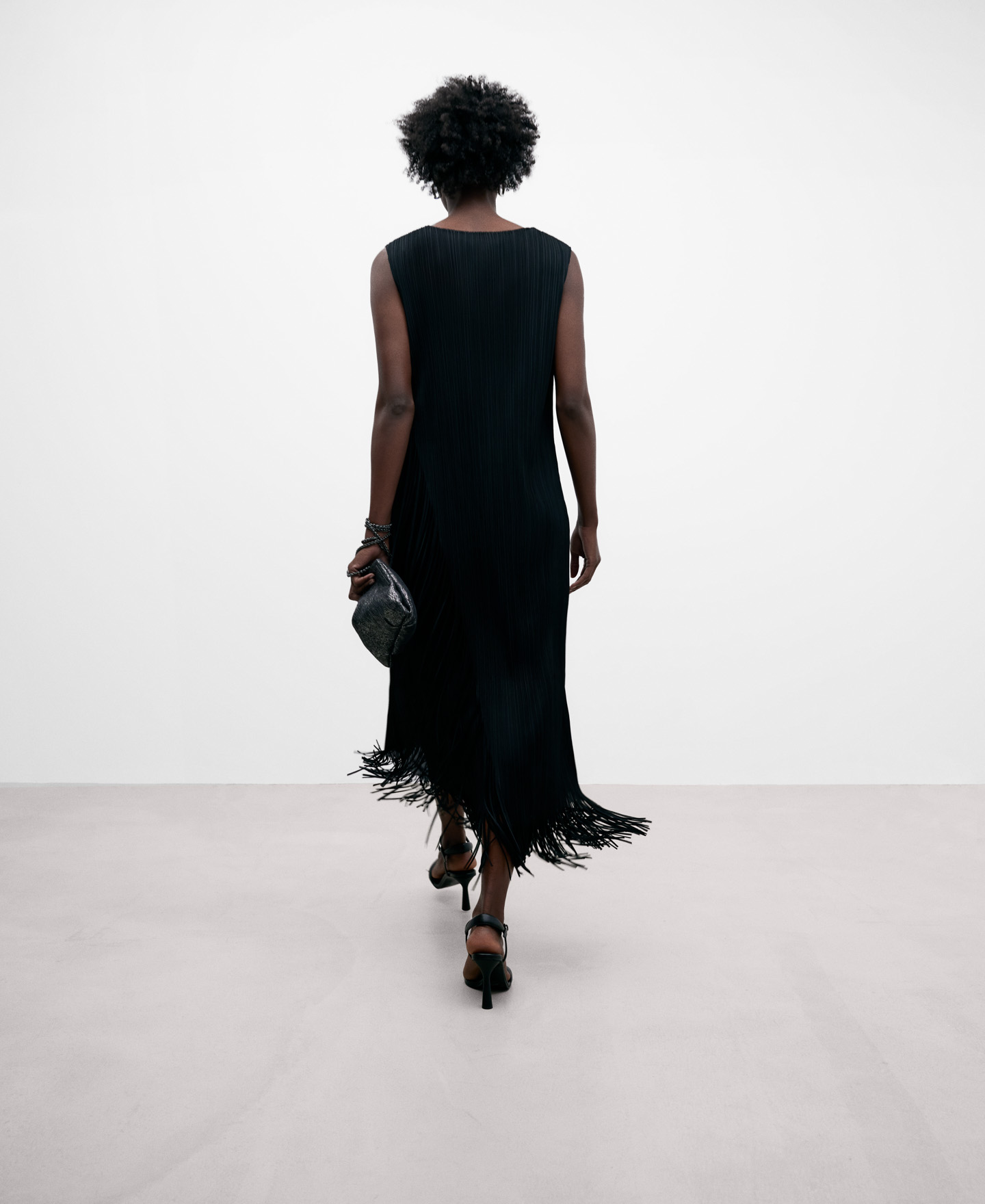 Vestido poliéster reciclado flecos image number 1