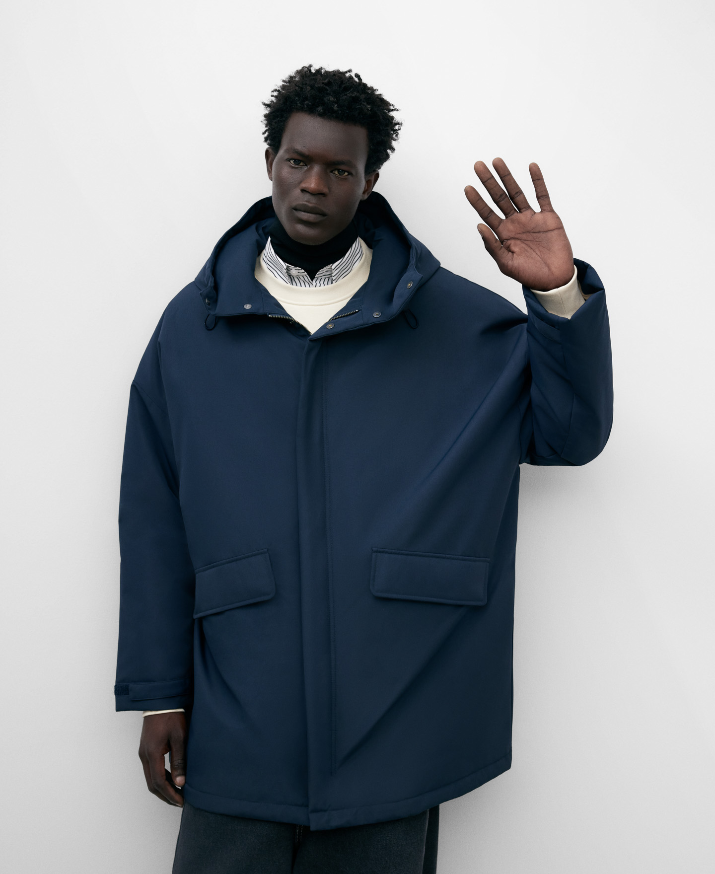 Parka bleue molletonnée à manches raglan image number 5