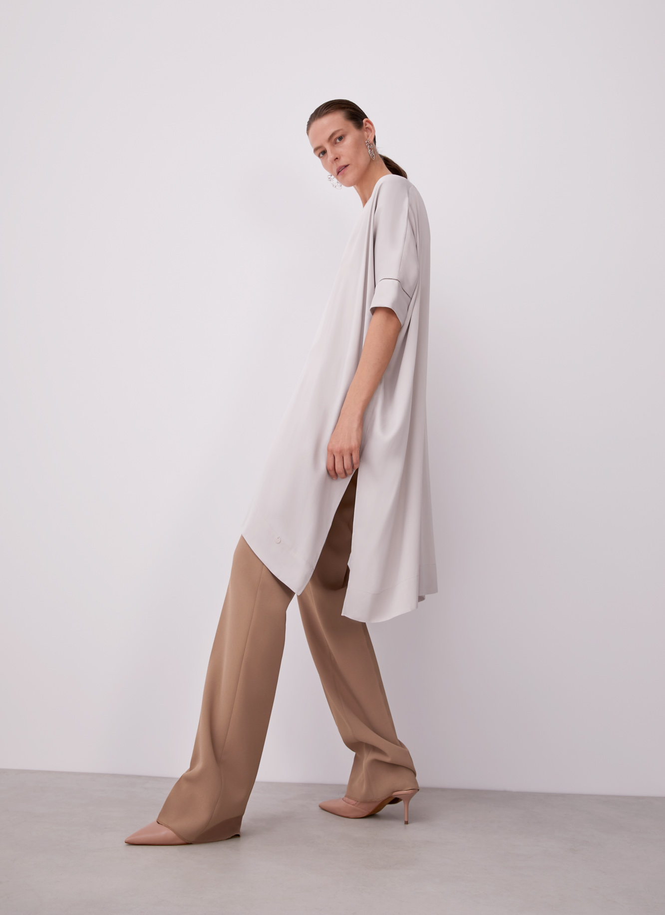 Camisa oversize en viscosa image number 3