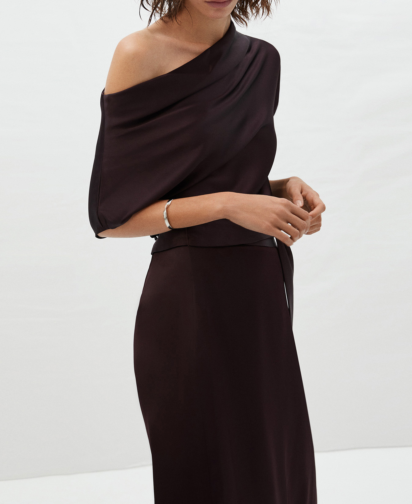 Asimetrical neckline top image number 0