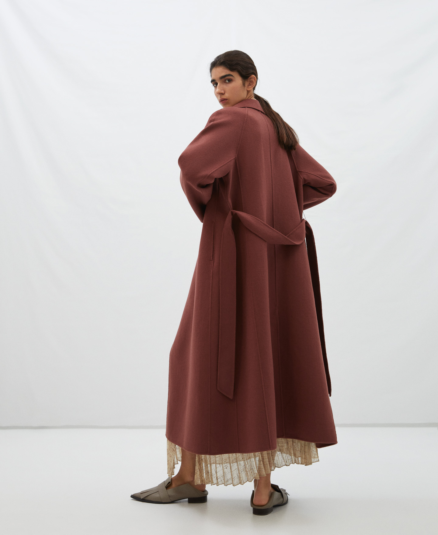 Merino wool travel coat image number 2