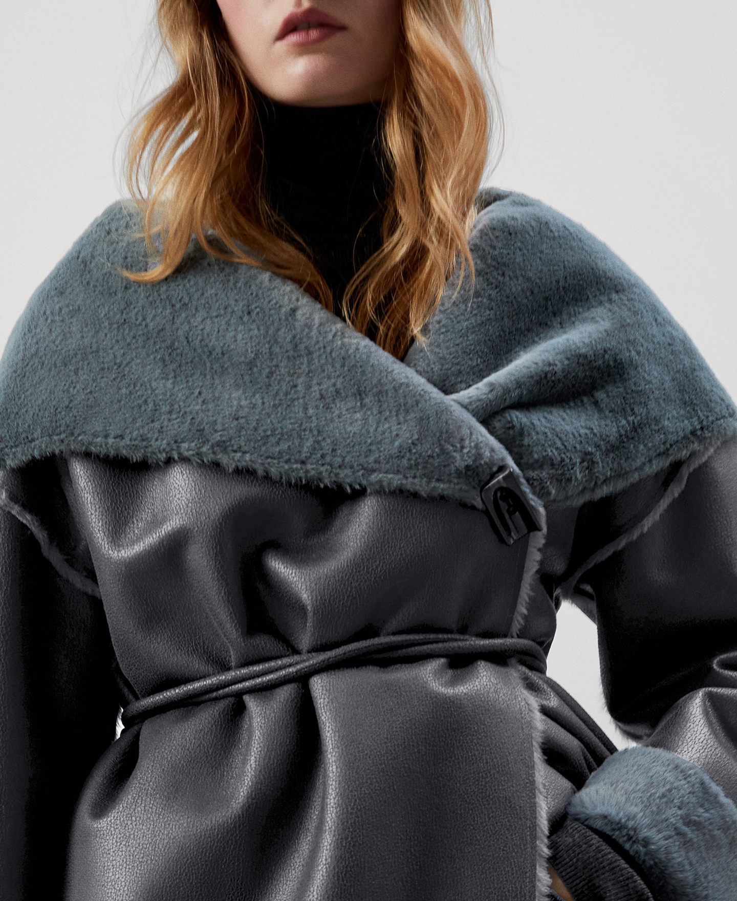 Midi hooded coat image number 3