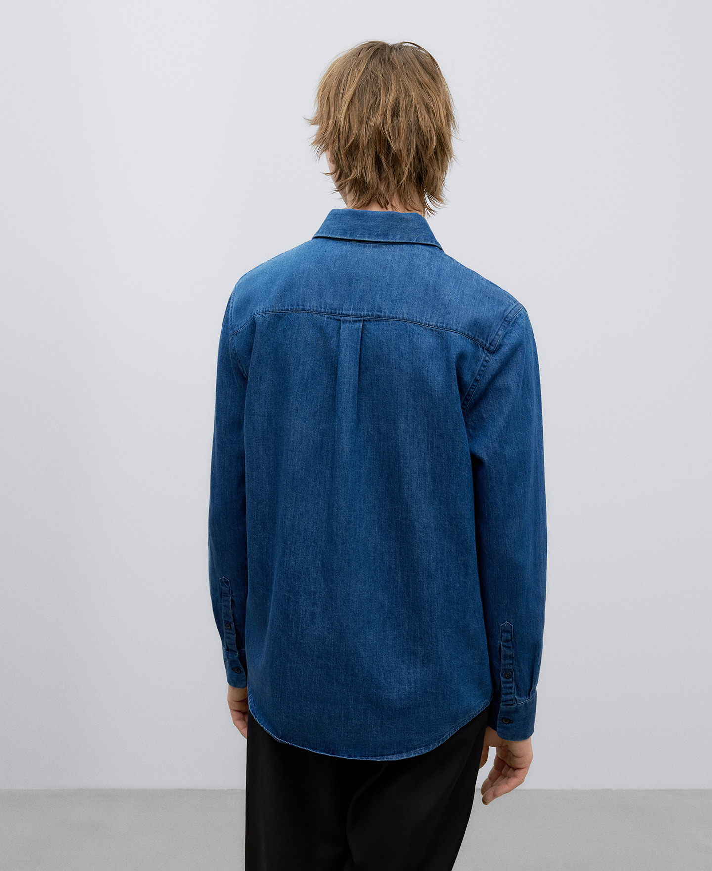 Blue cotton denim shirt man image number 2