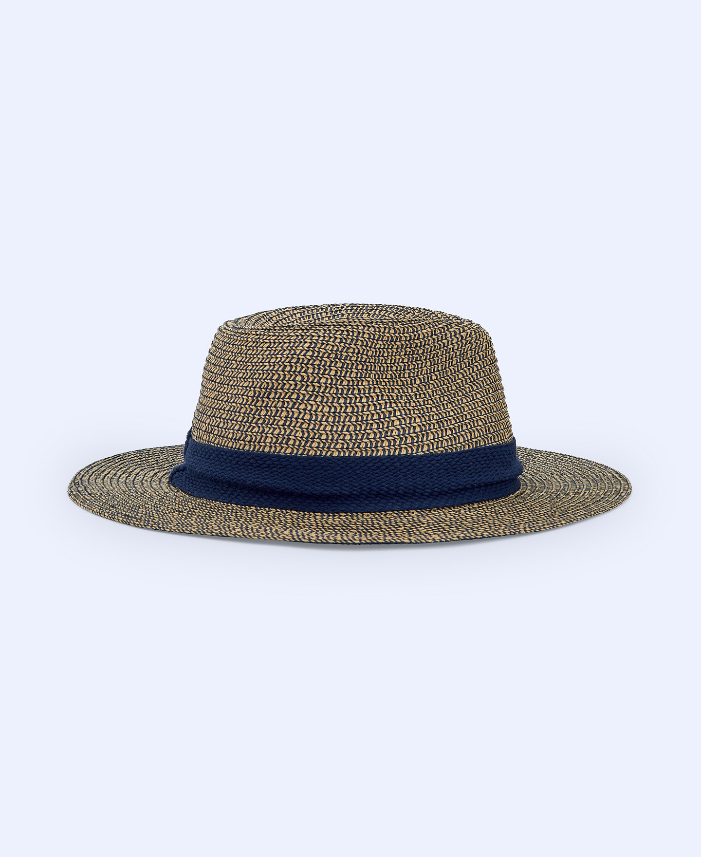 Sombrero en papel responsable image number 0
