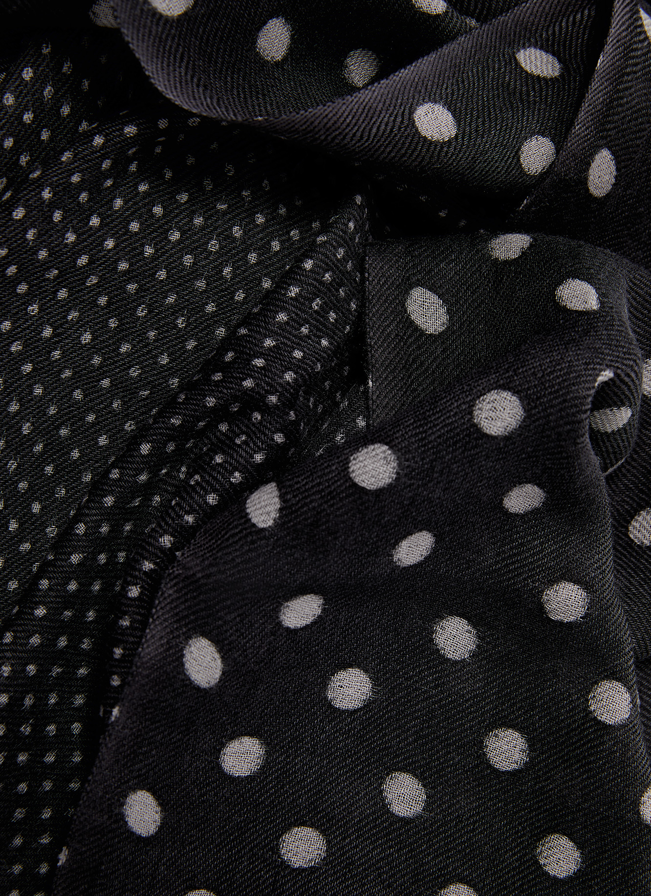 Wool and cotton foulard with polka dots image number 2