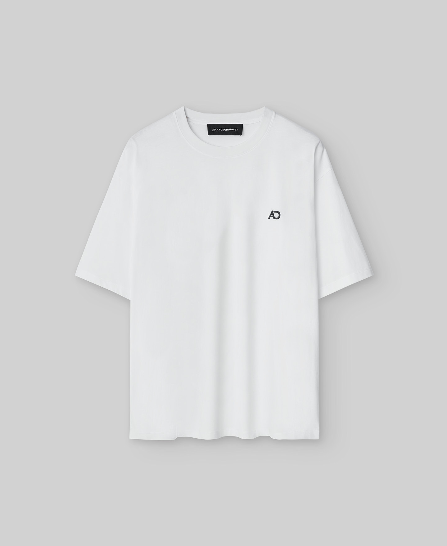 White T-shirt with contrasting logo man image number 4