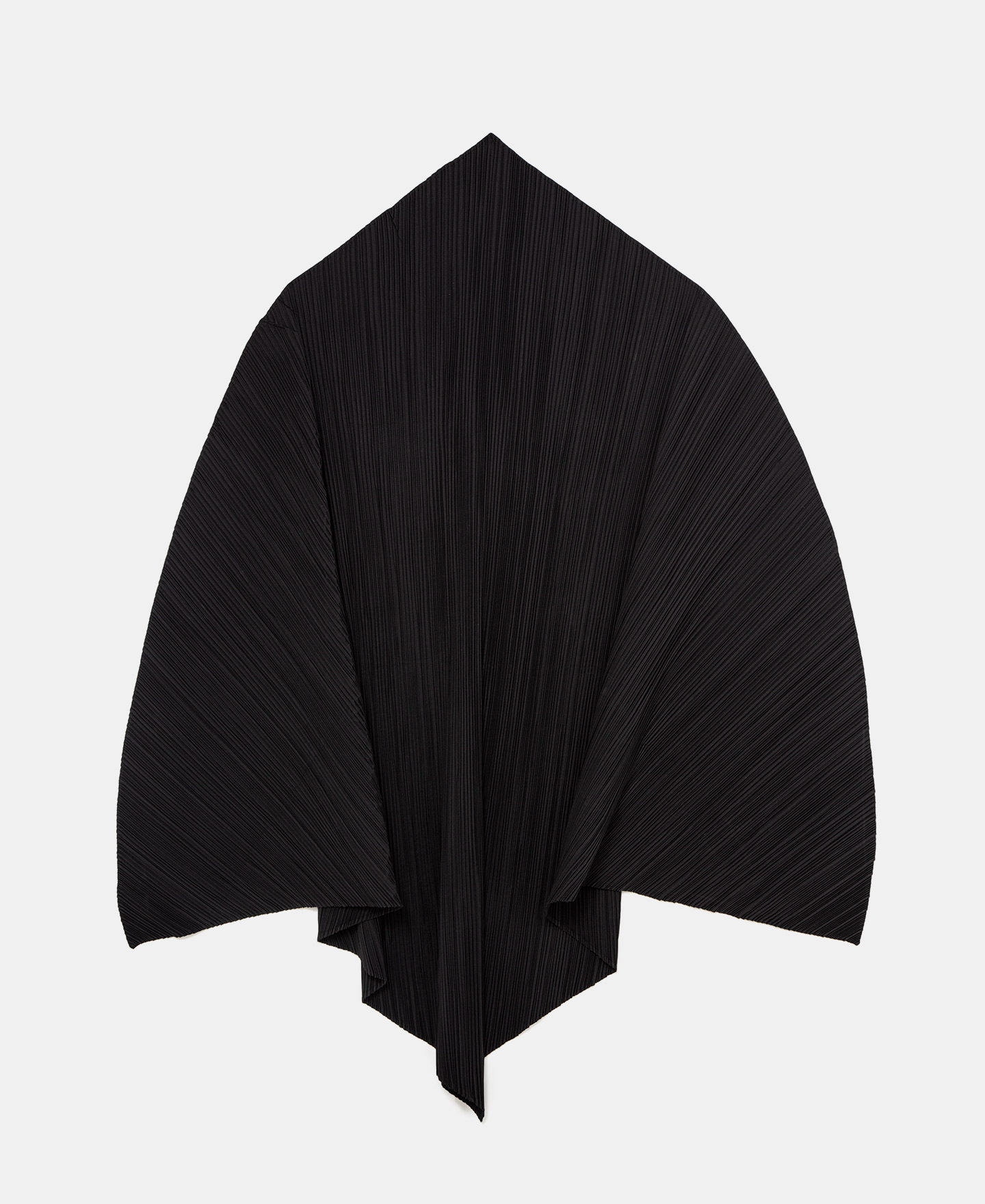 Pleated shawl image number 0
