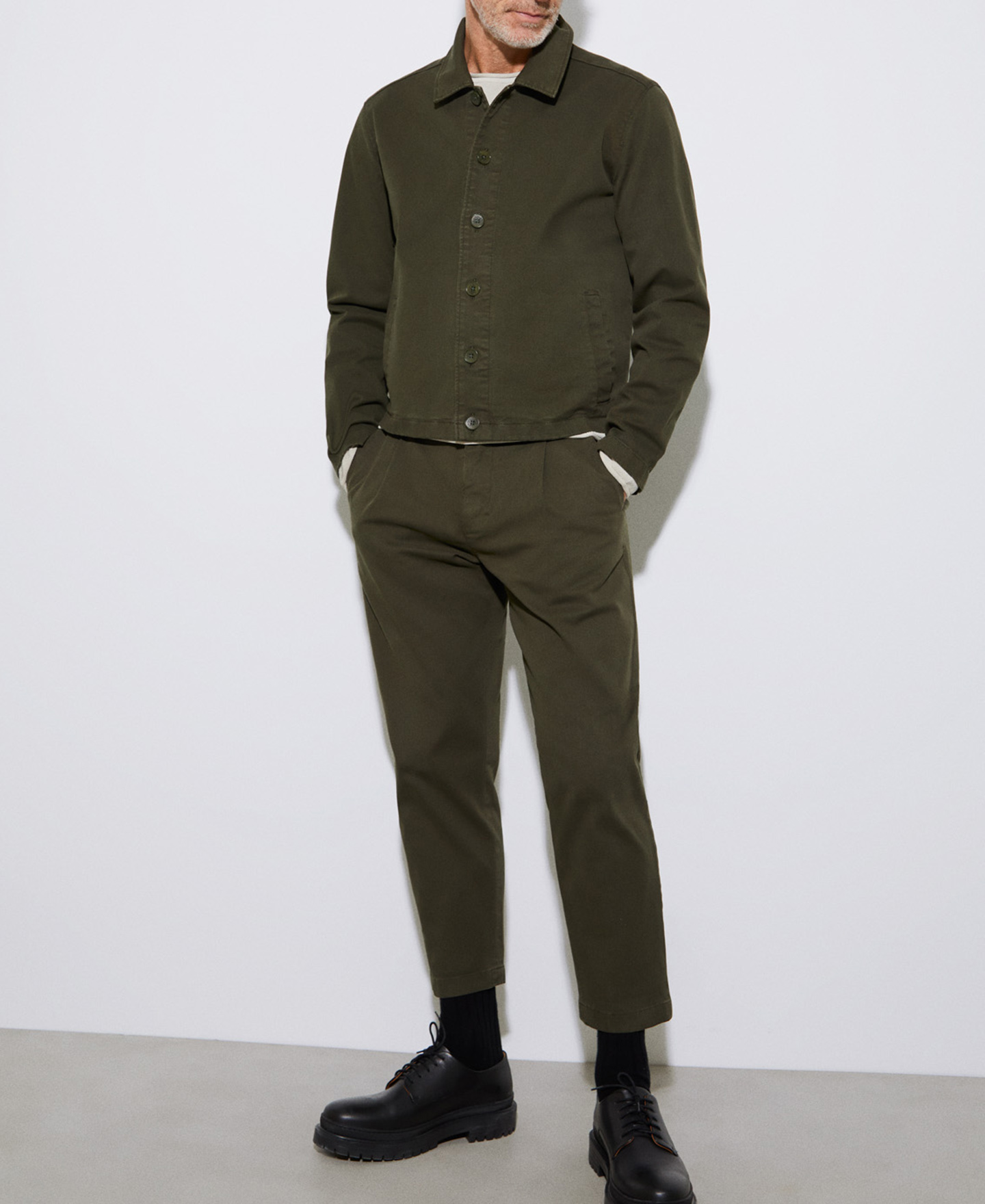 Carrot silhouette darts trousers image number 1