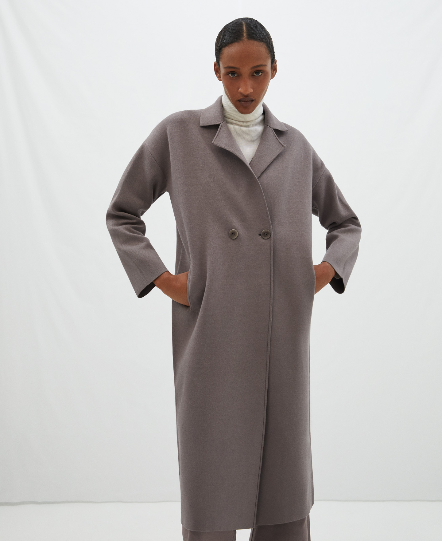 Cerrojillo knitted coat image number 0