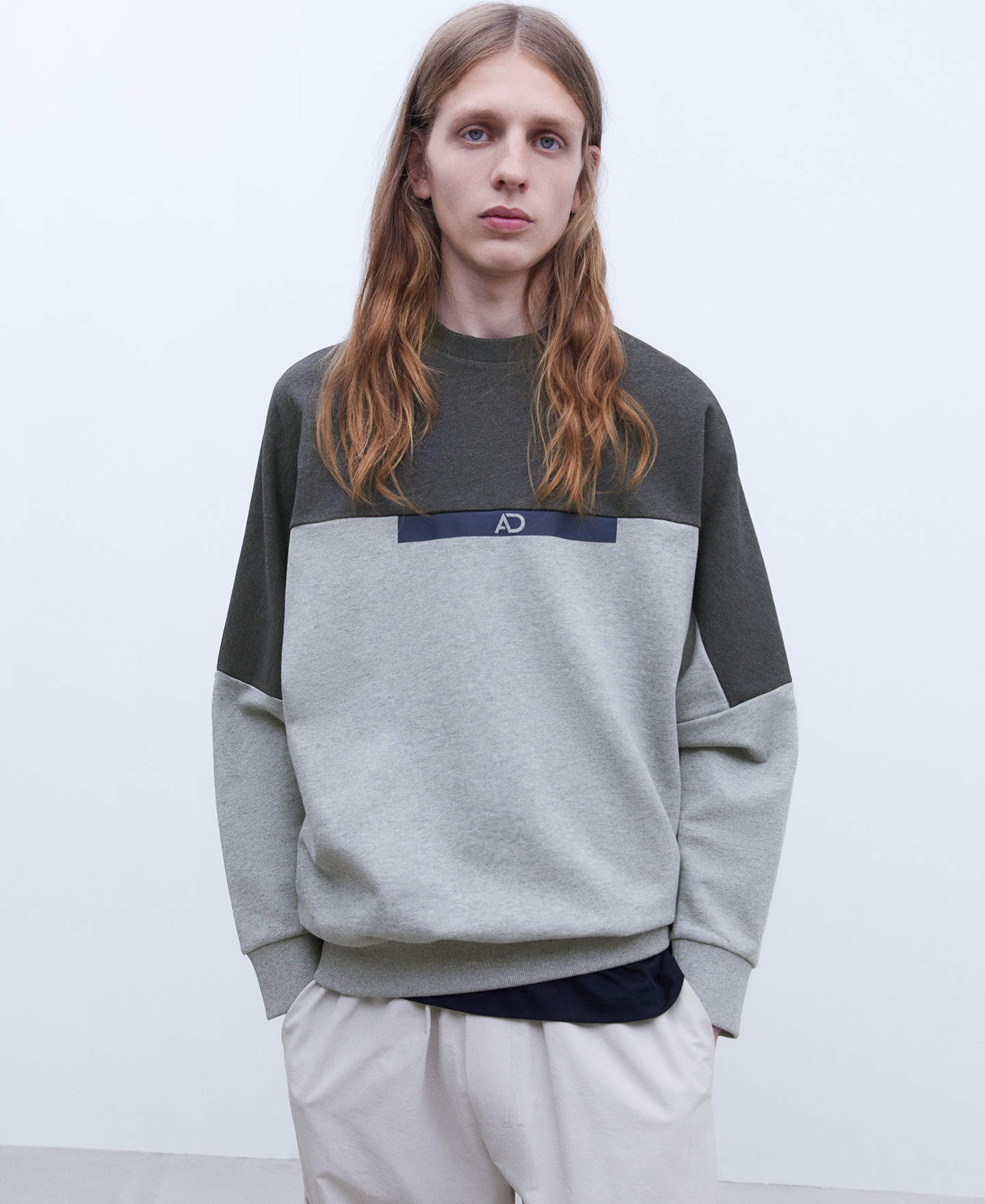 Two-tone cotton oversize sweatshirt image number 0