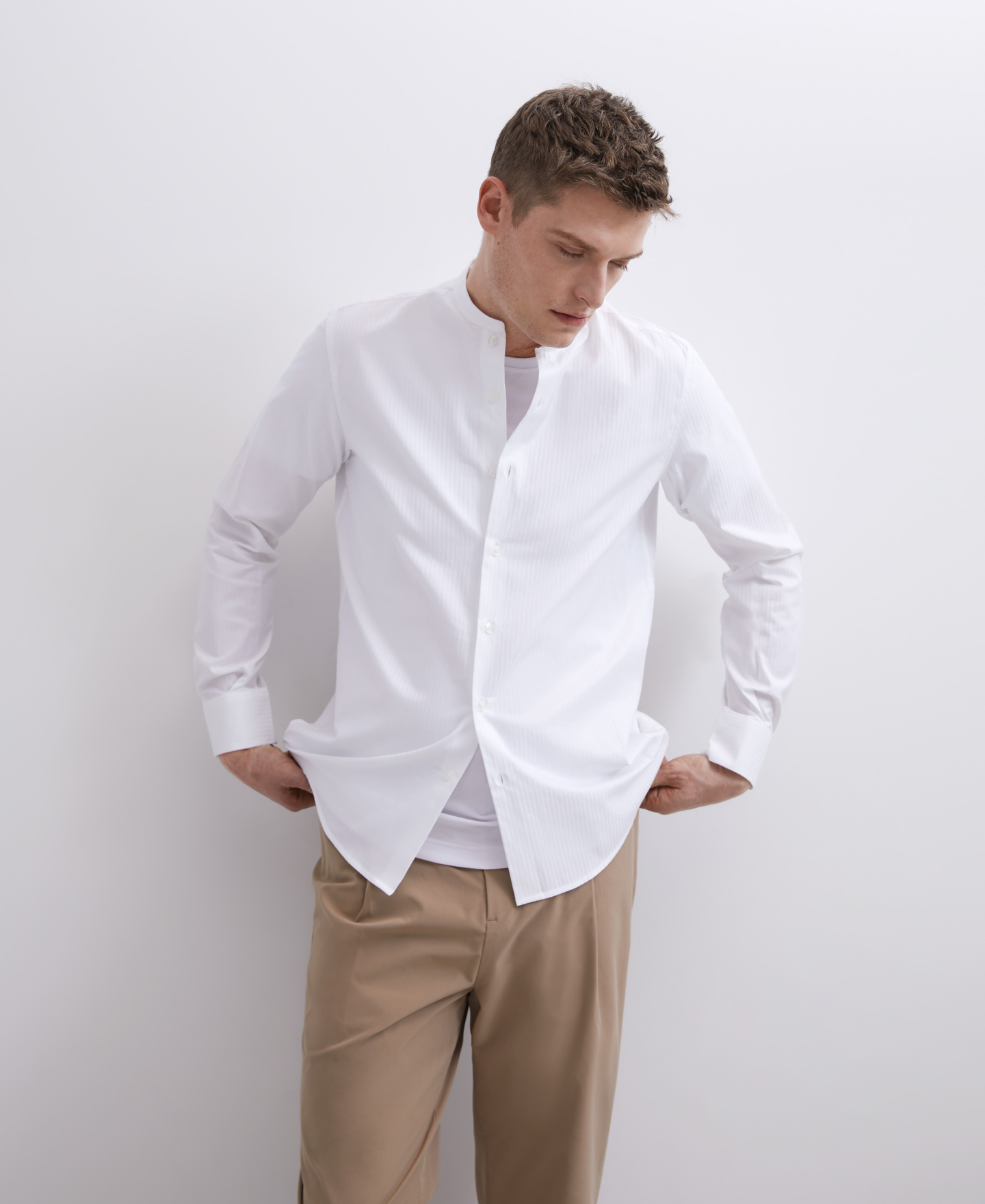 Camisa cuello mao espiga en algodón image number 3