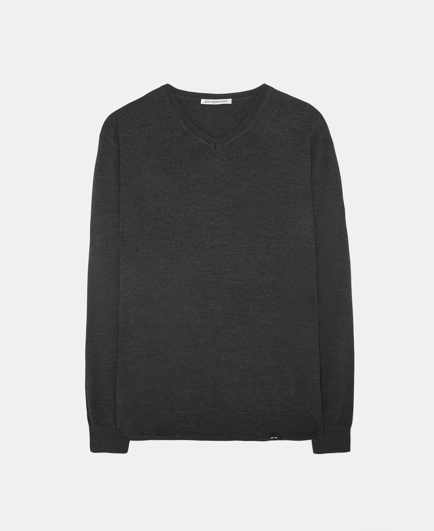 V-neck merino wool sweater image number 4
