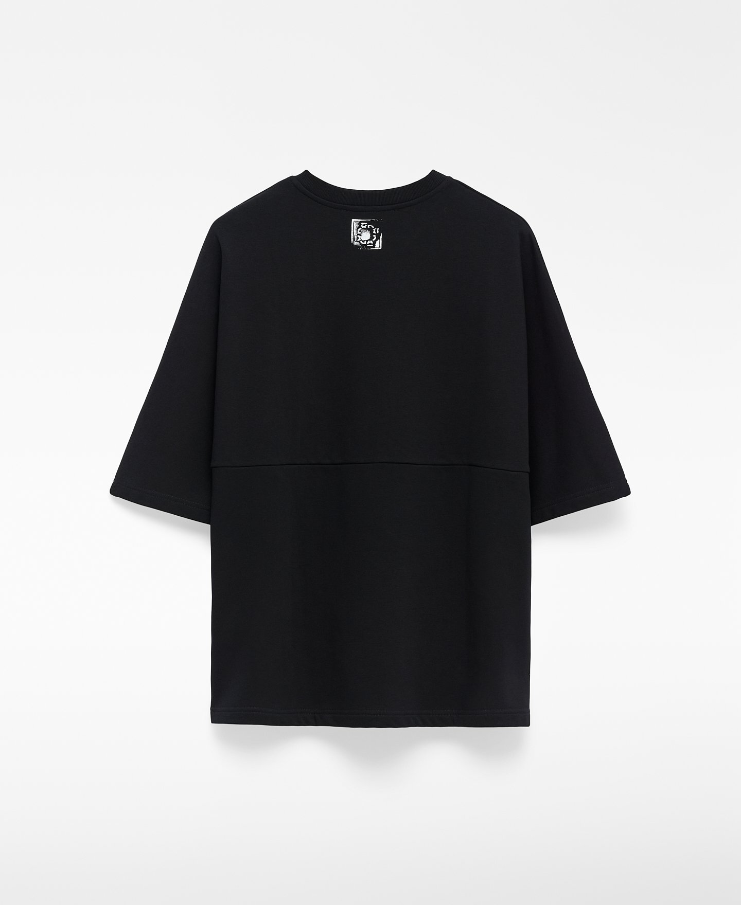 Back seam detail T-shirt man image number 5