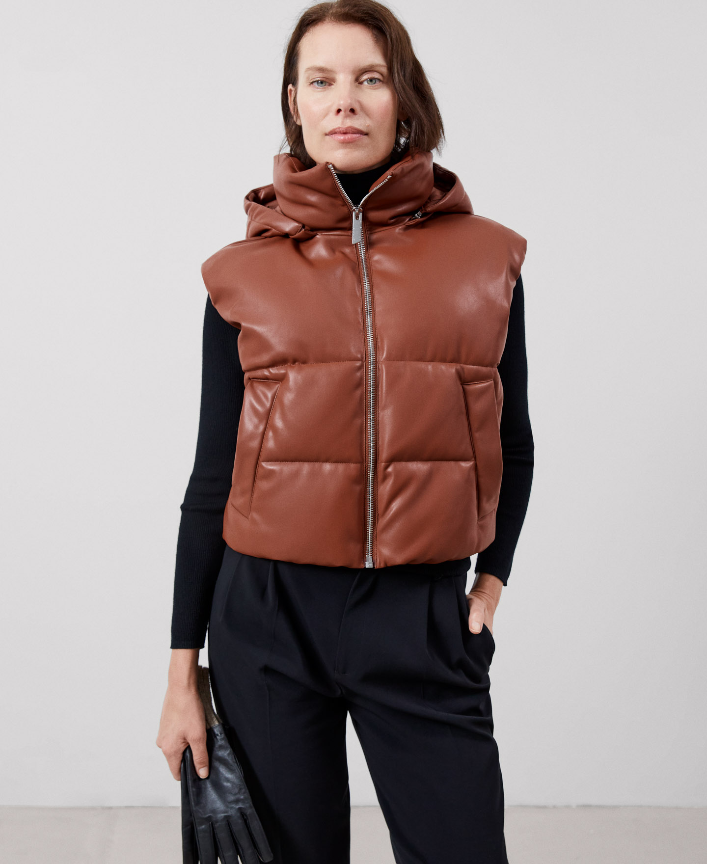 Waterproof padded waistcoat image number 0