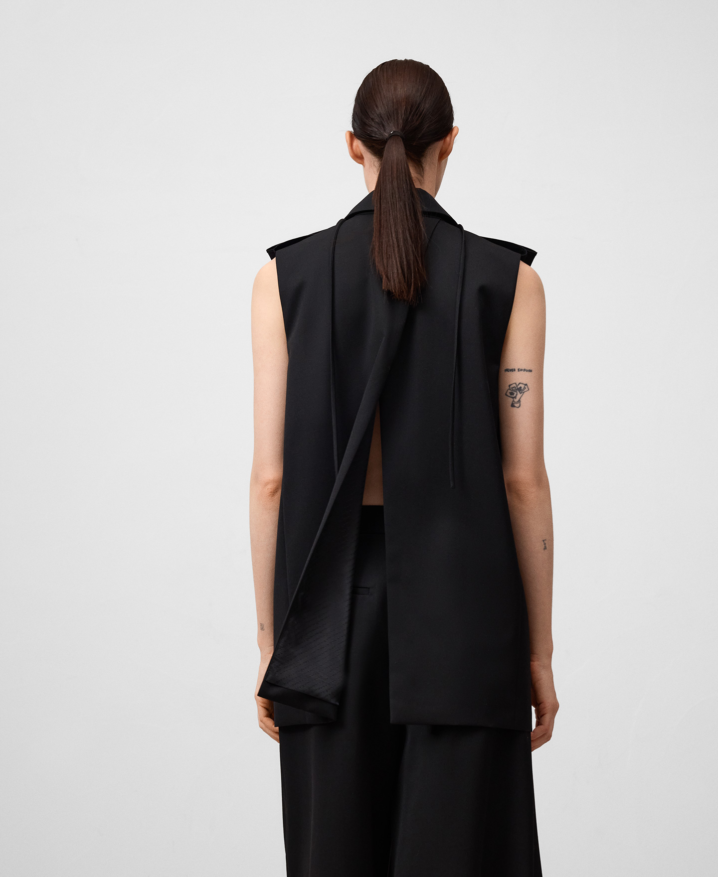 Convertible tailored vest woman image number 2
