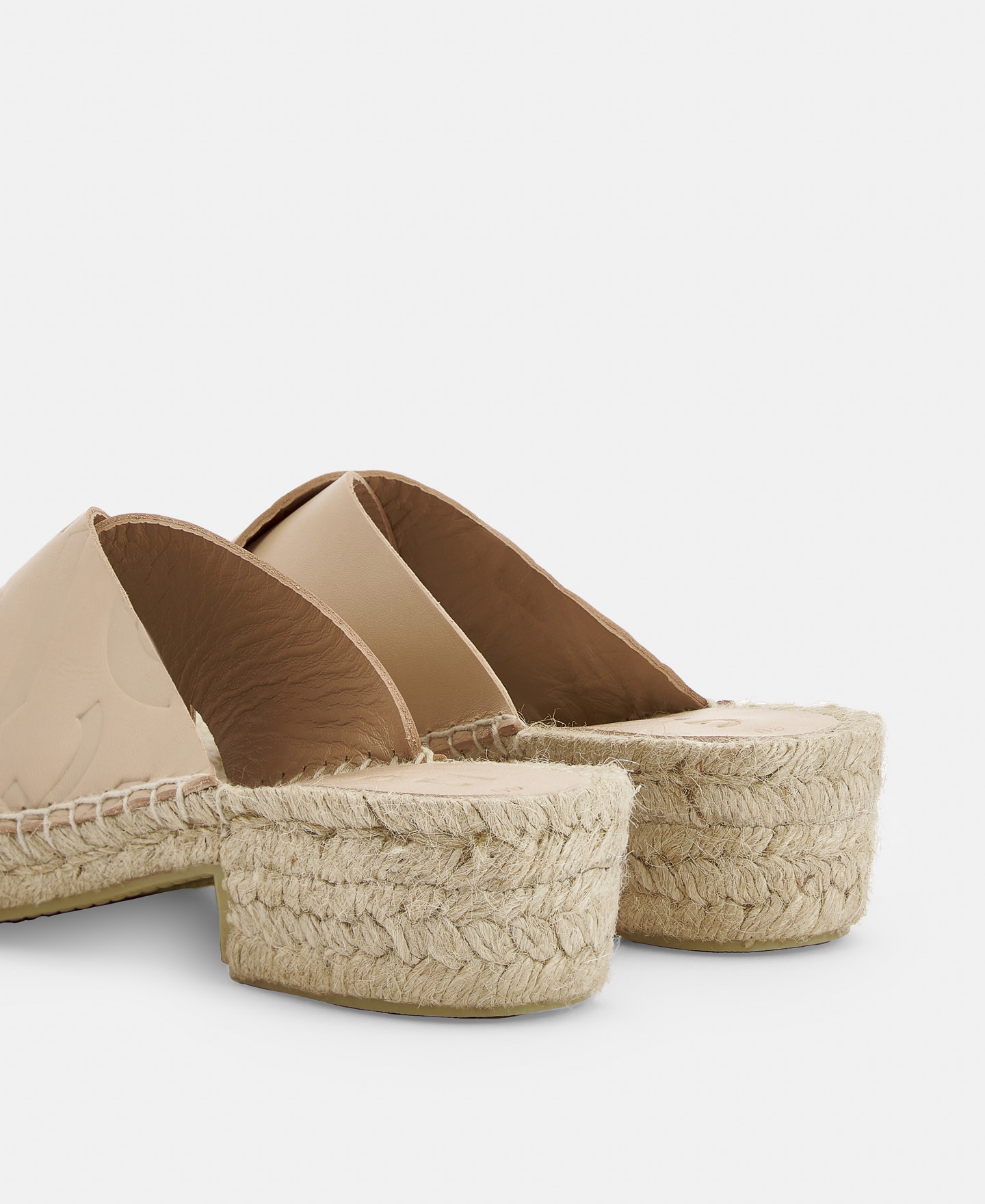 Heeled espadrille with crossed vamp image number 2