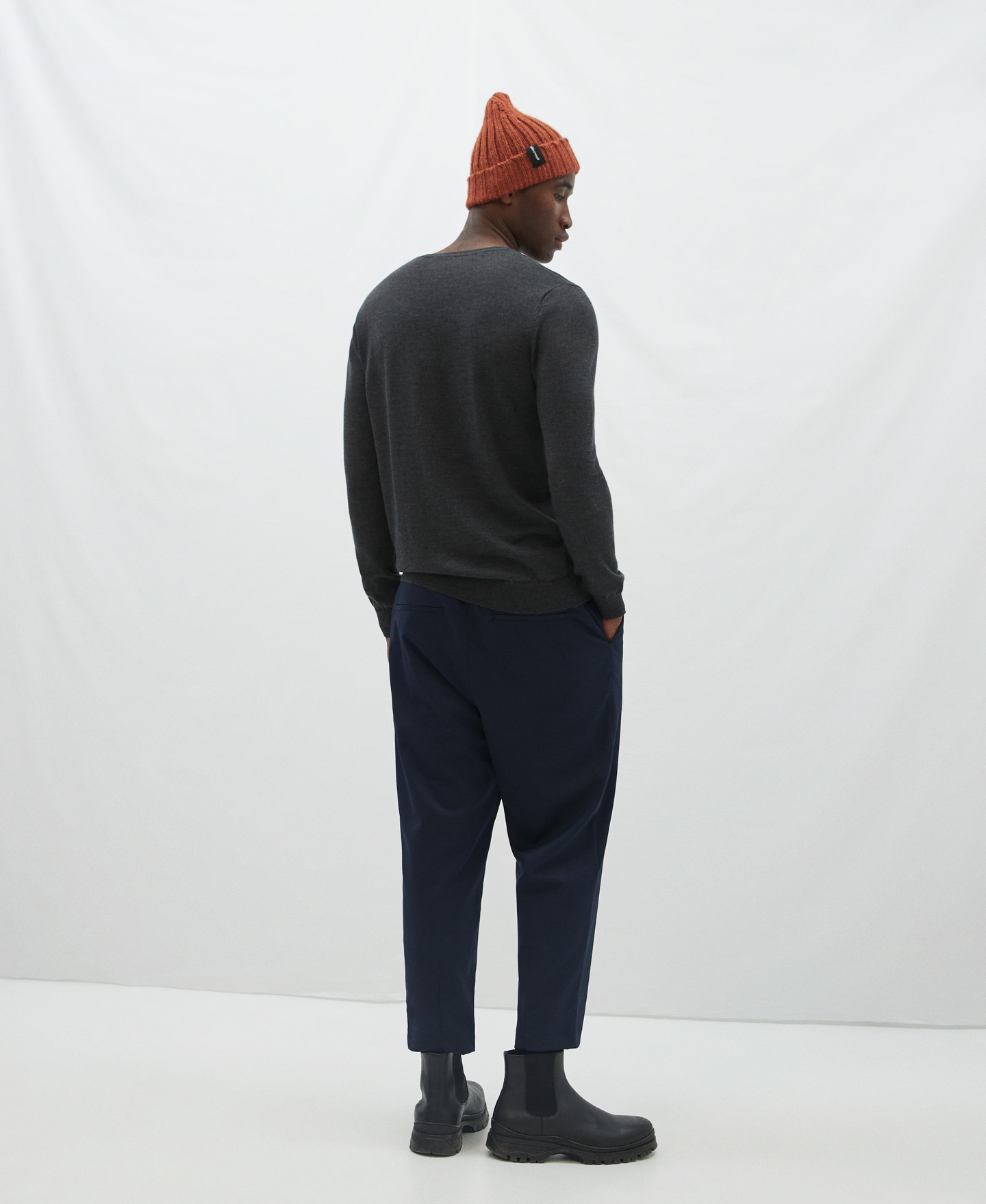 V-neck merino wool sweater image number 2