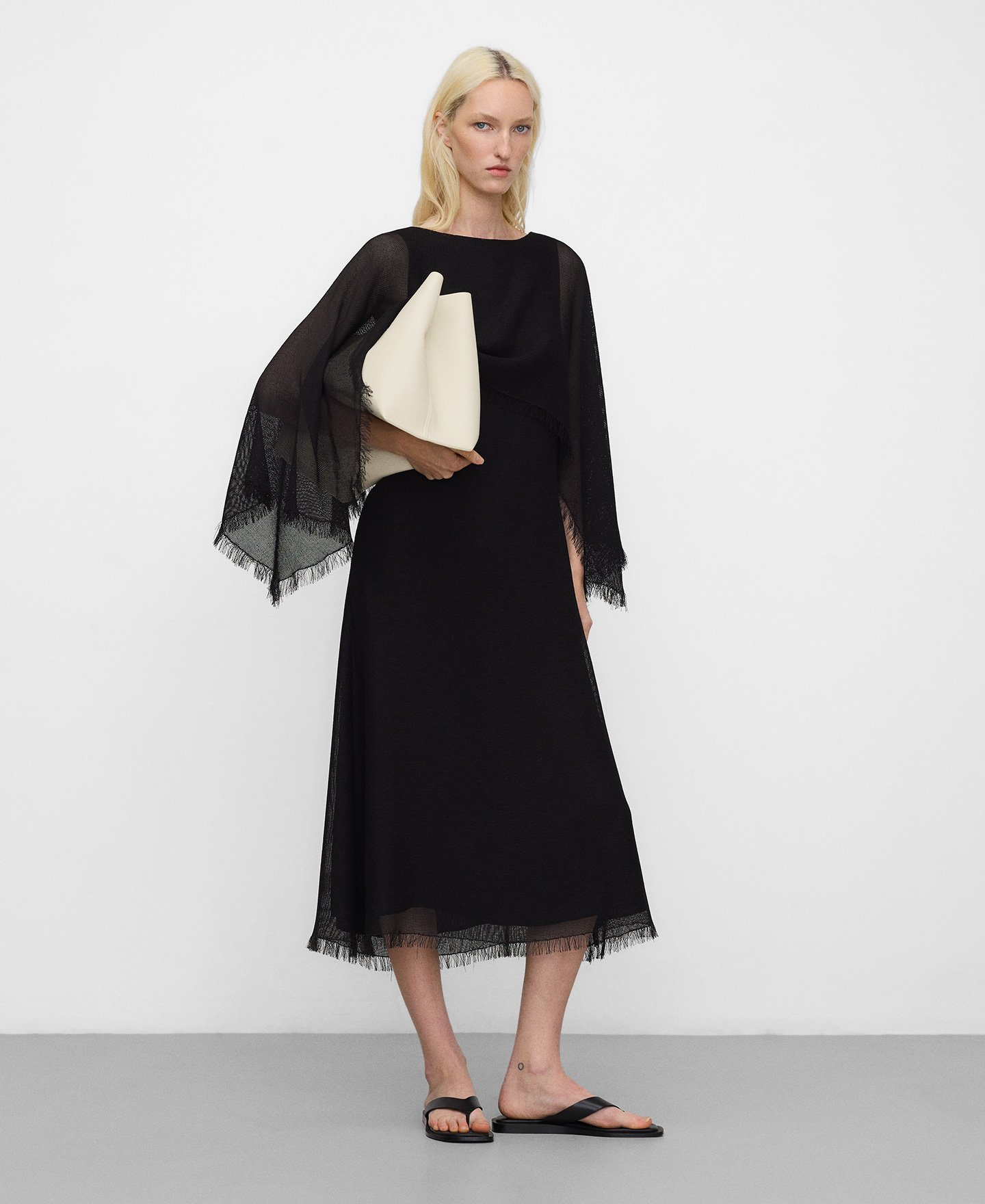 Fransenkleid mit &Uuml;berwurf image number 1