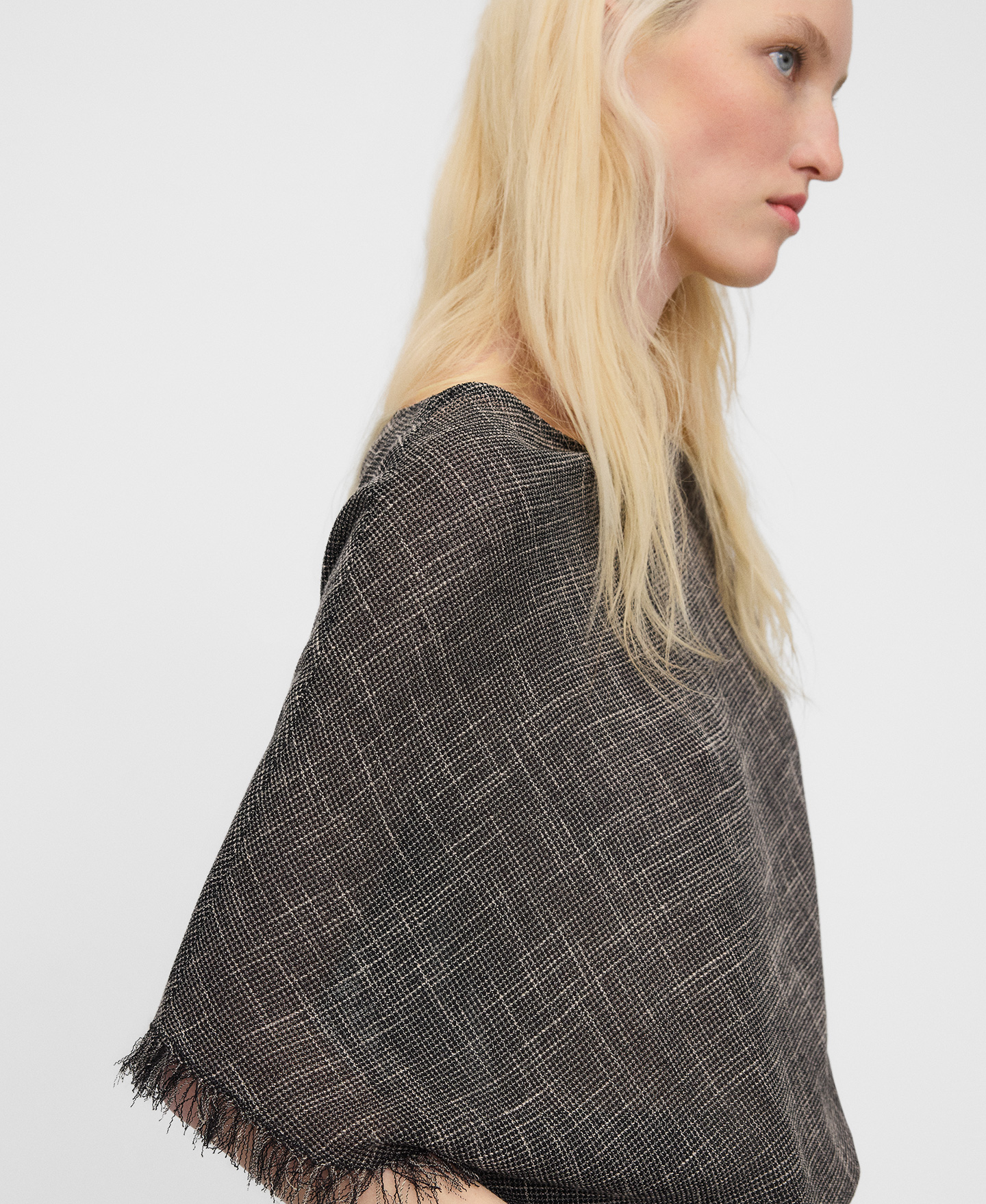 Unstructured fringed top image number 3