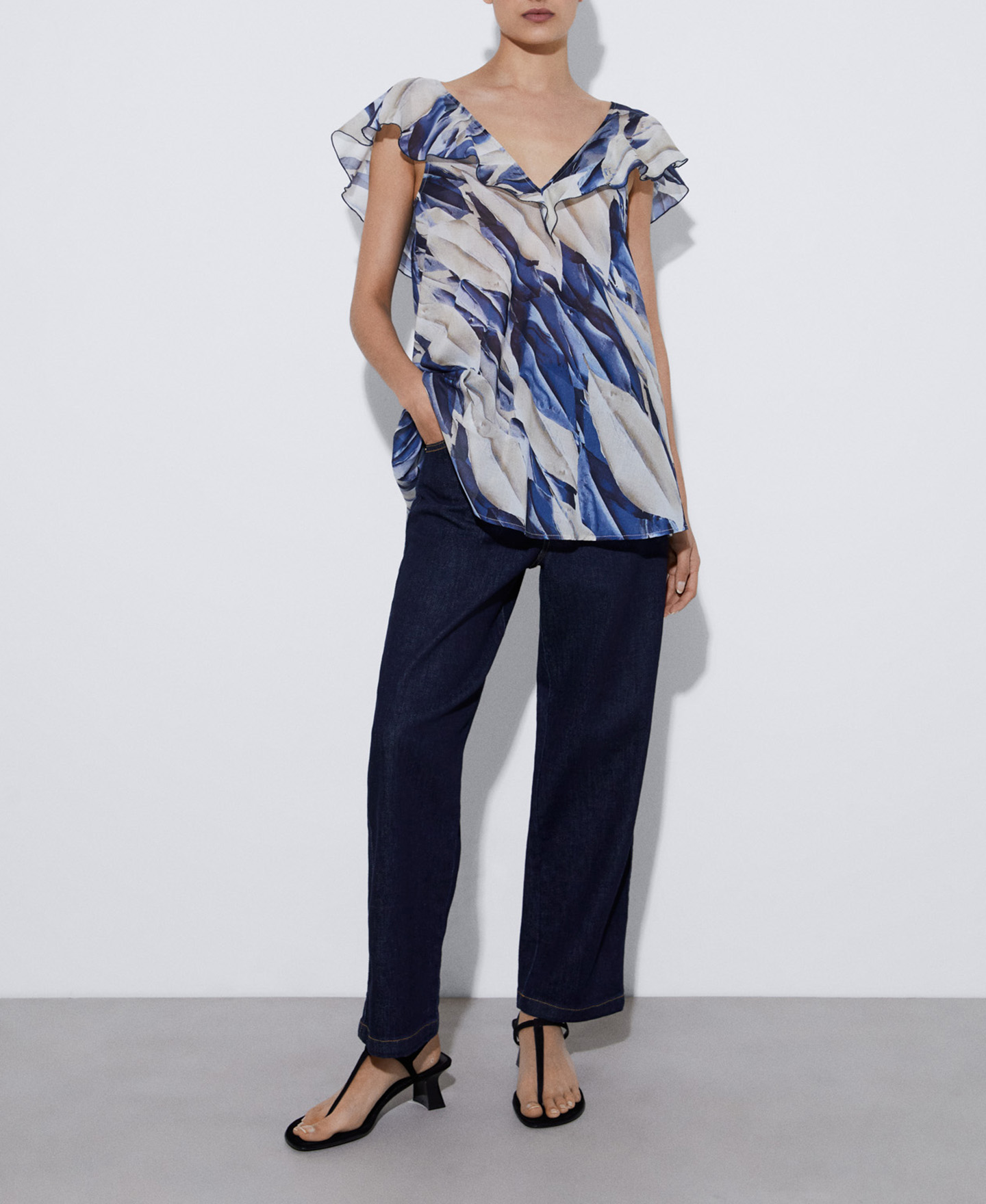 Cotton flared shirt image number 1