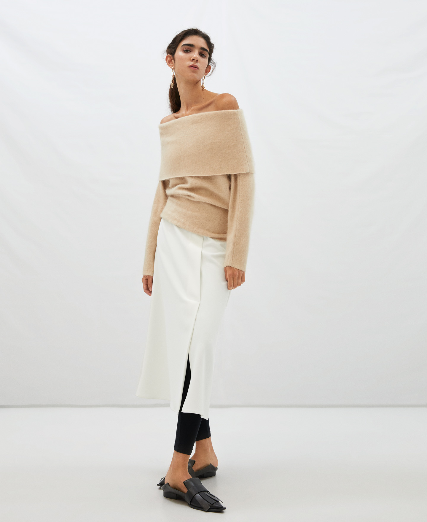 Oversize sweater with wide collar image number 1