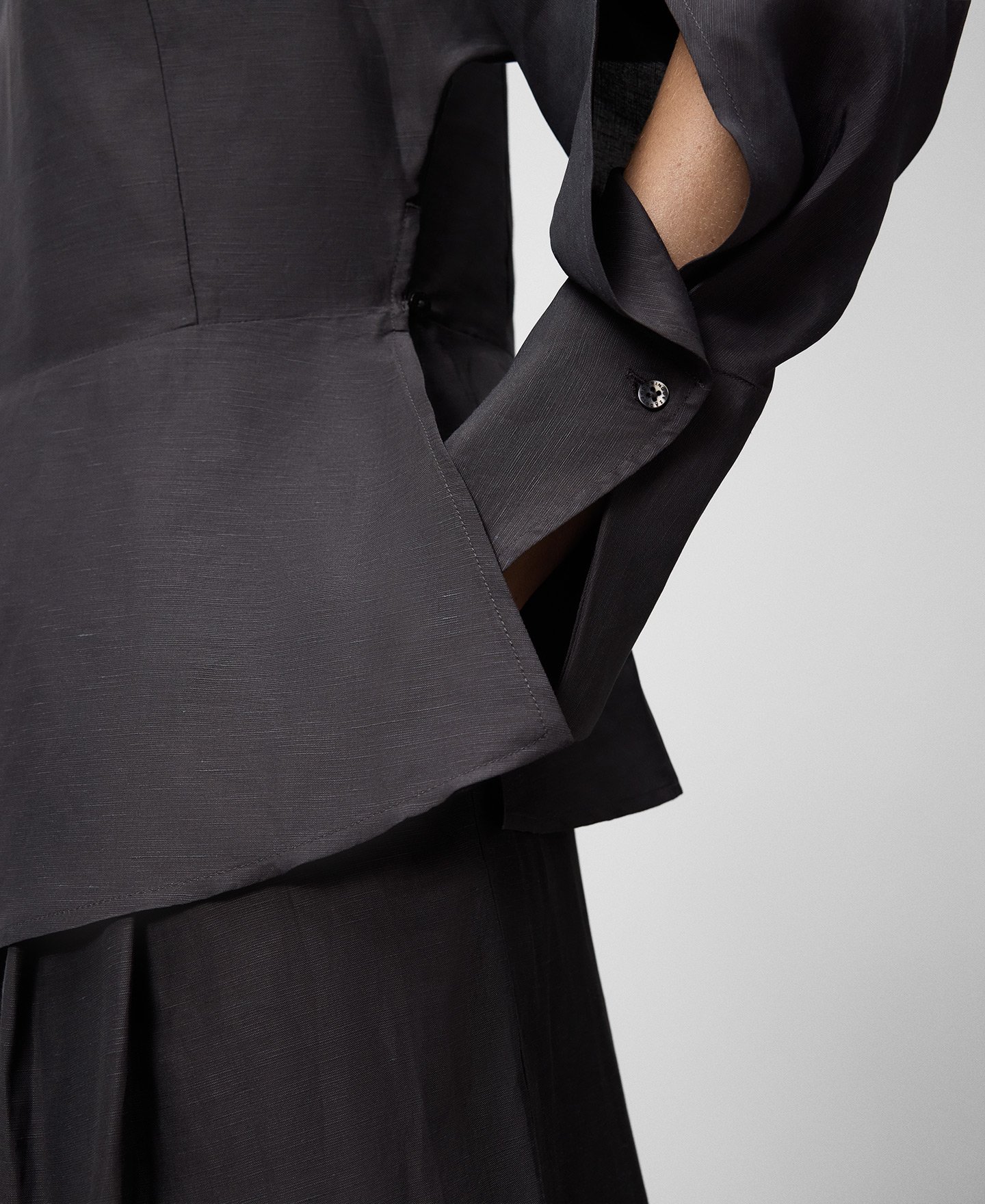 Blusa peplum lino y viscosa mujer image number 3