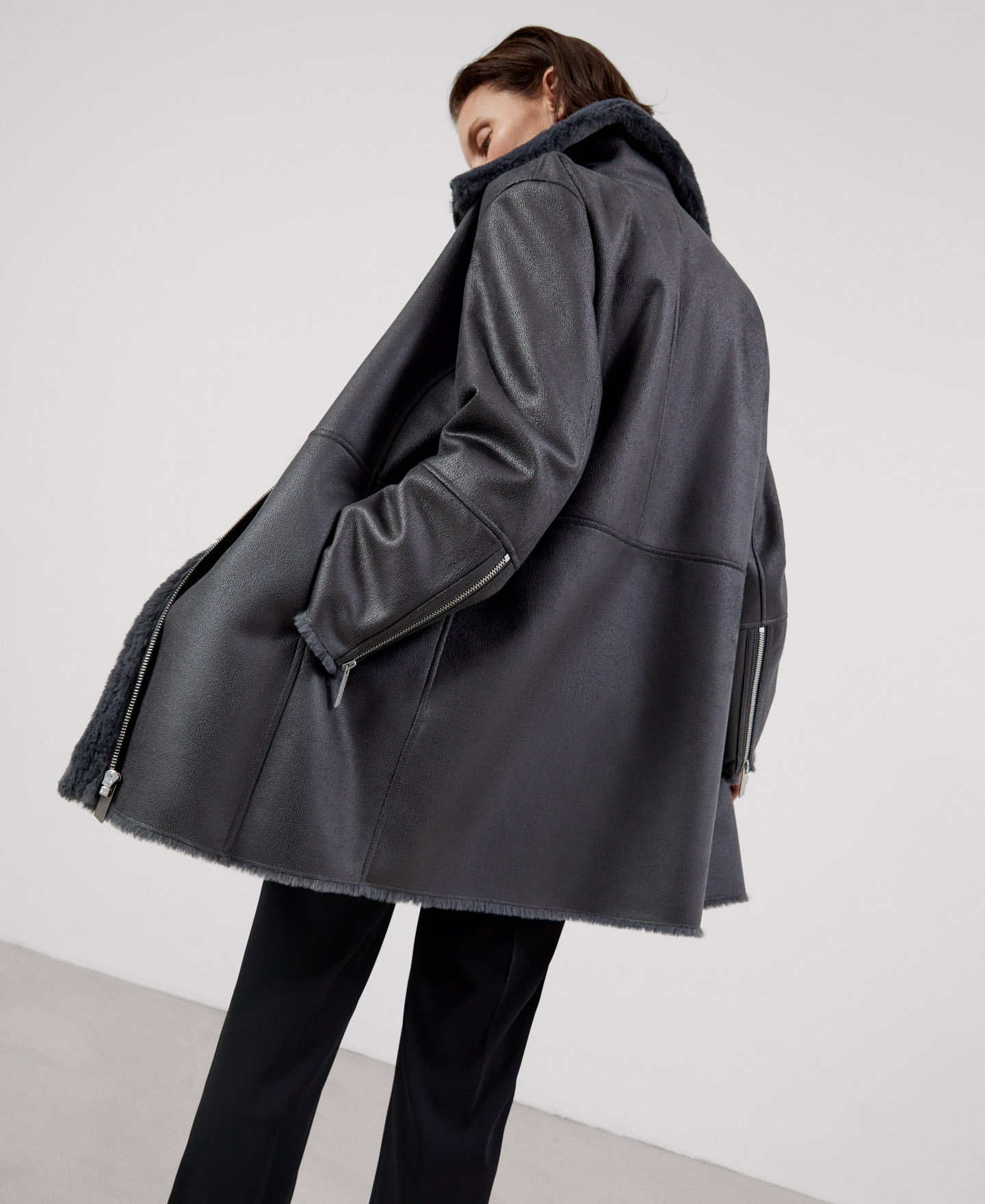 Leather textured jacket image number 2
