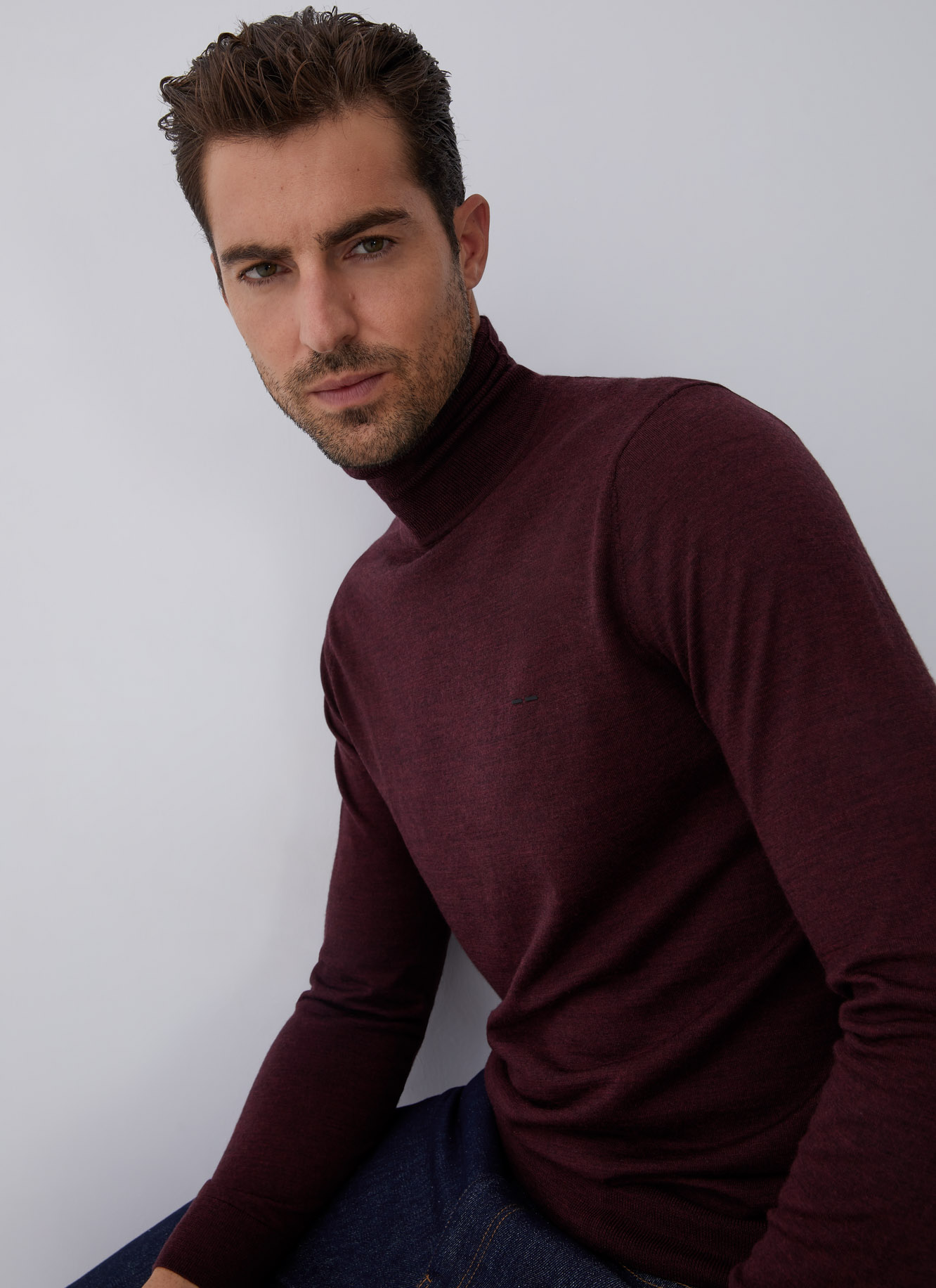 Merino wool sweater with high collar image number 3