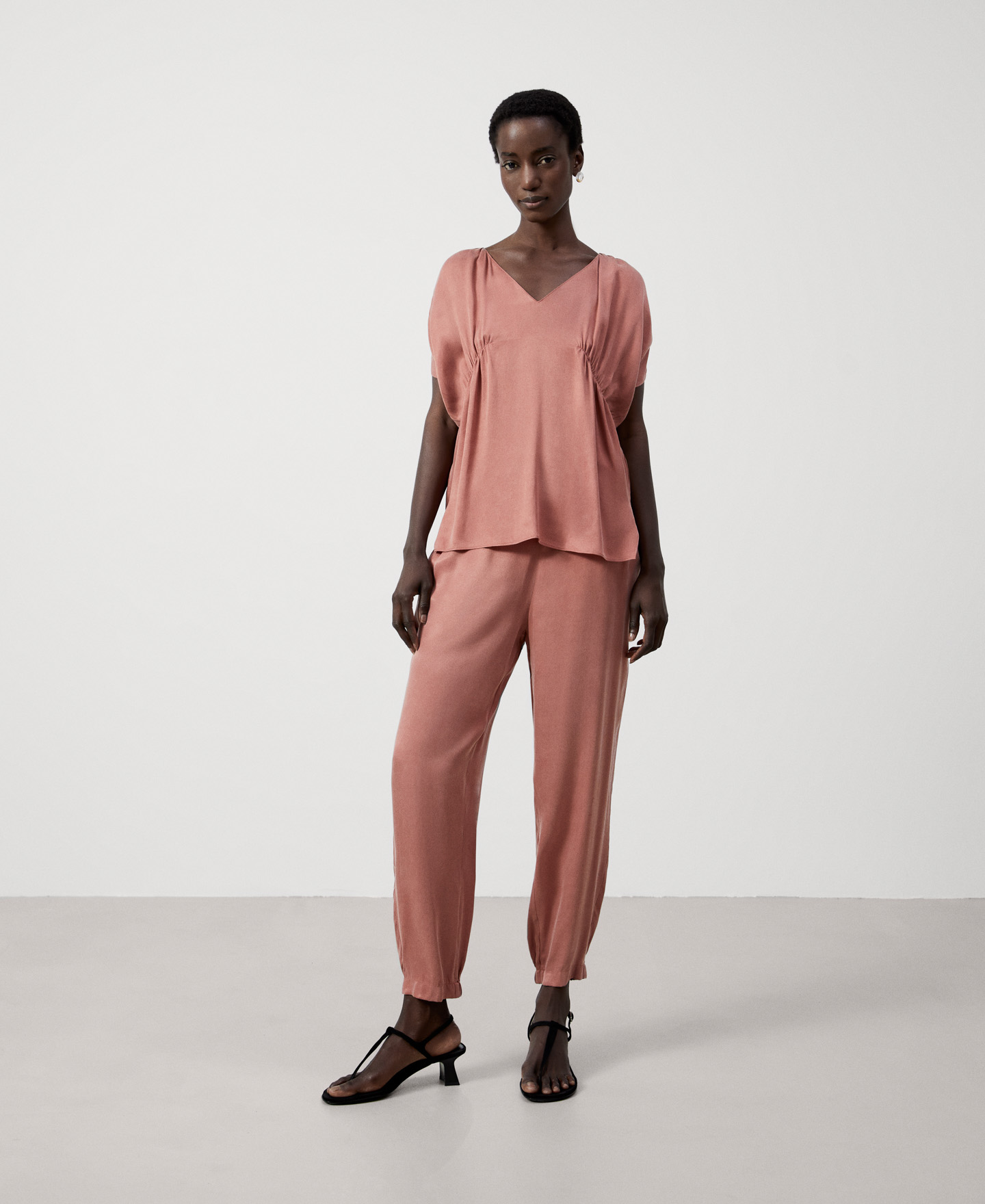 Cupro V-neckline blouse image number 1