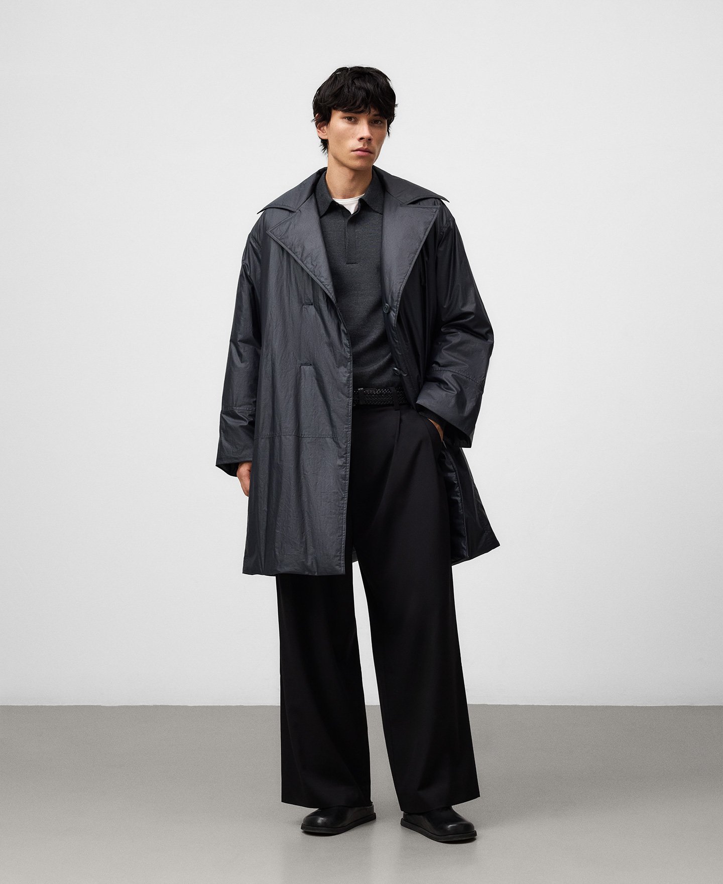 Oversize waterproof trench coat man image number 1