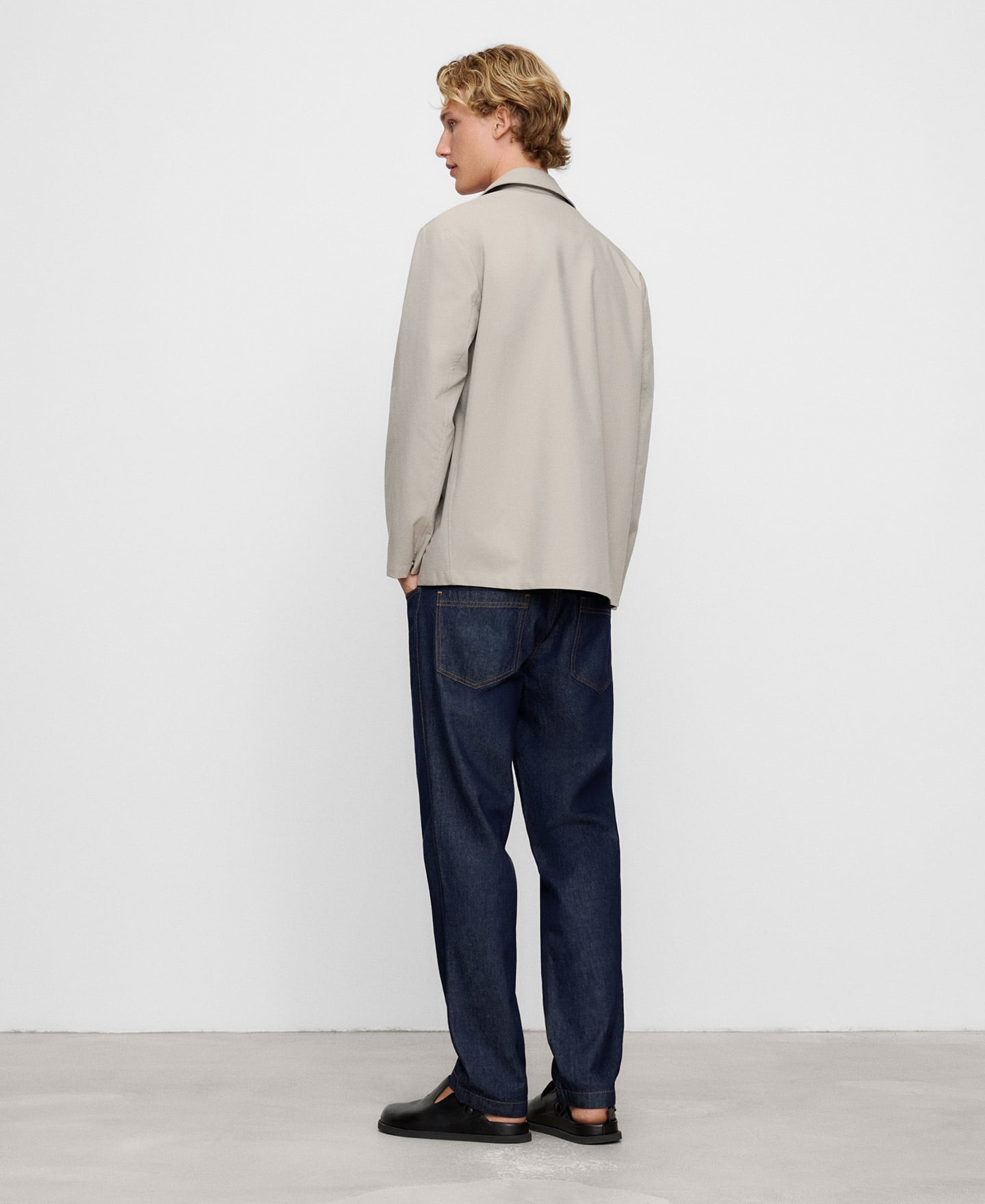 Nylon spread collar jacket image number 2
