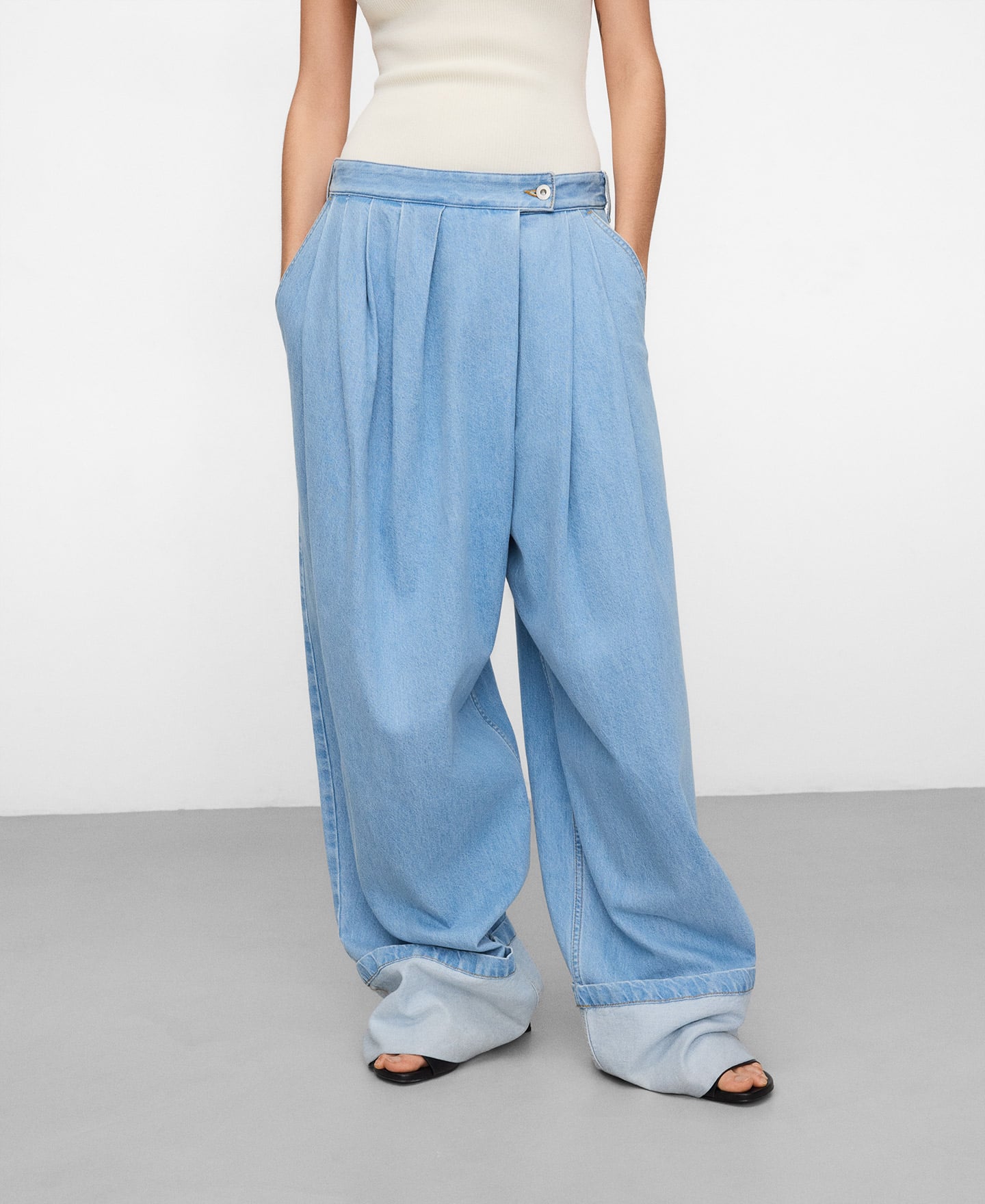 Pantal&oacute;n baggy cruzado denim algod&oacute;n image number 0