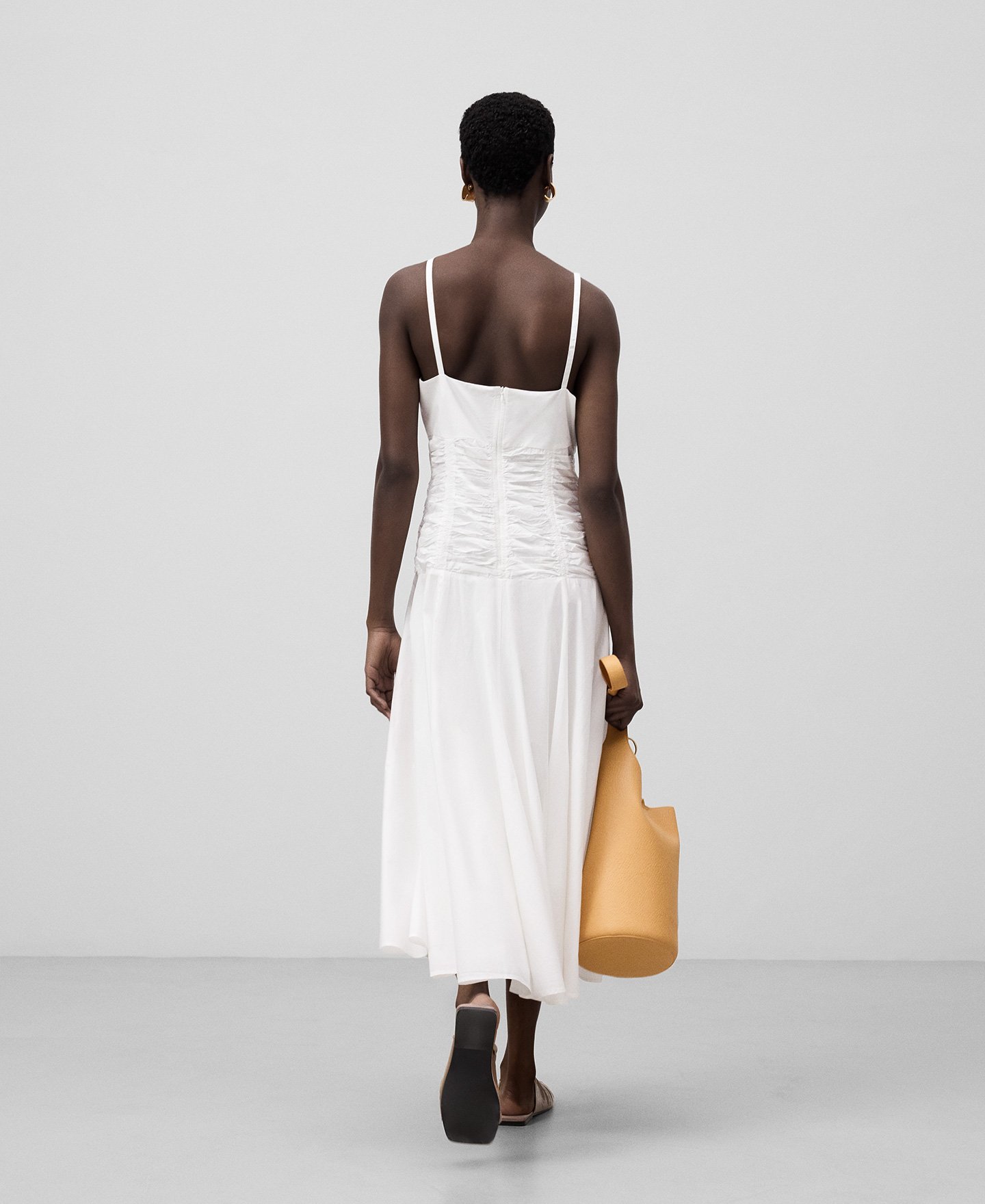 Gathered strap dress woman image number 2
