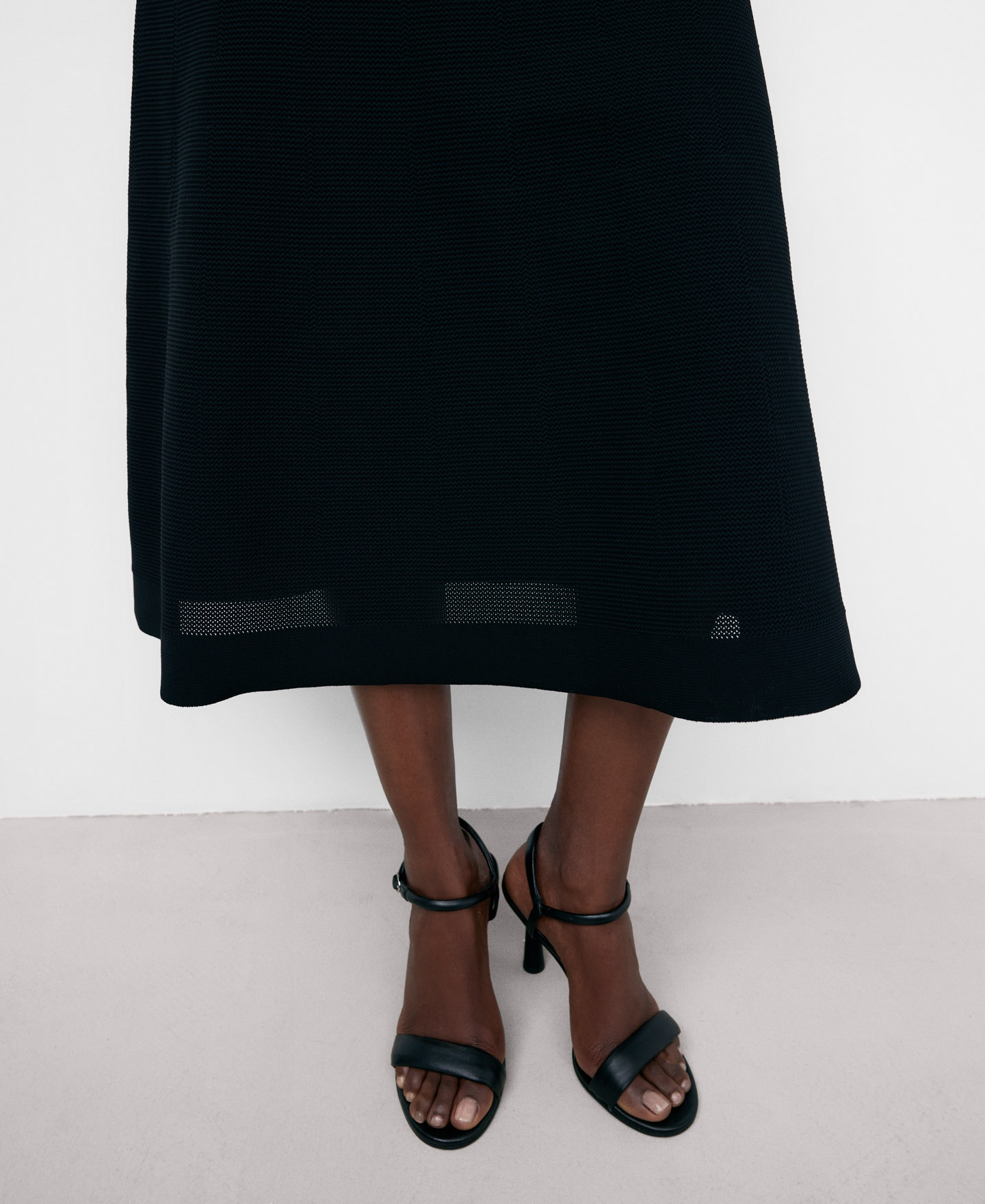 made in Spain woman's pump sandal image number 3