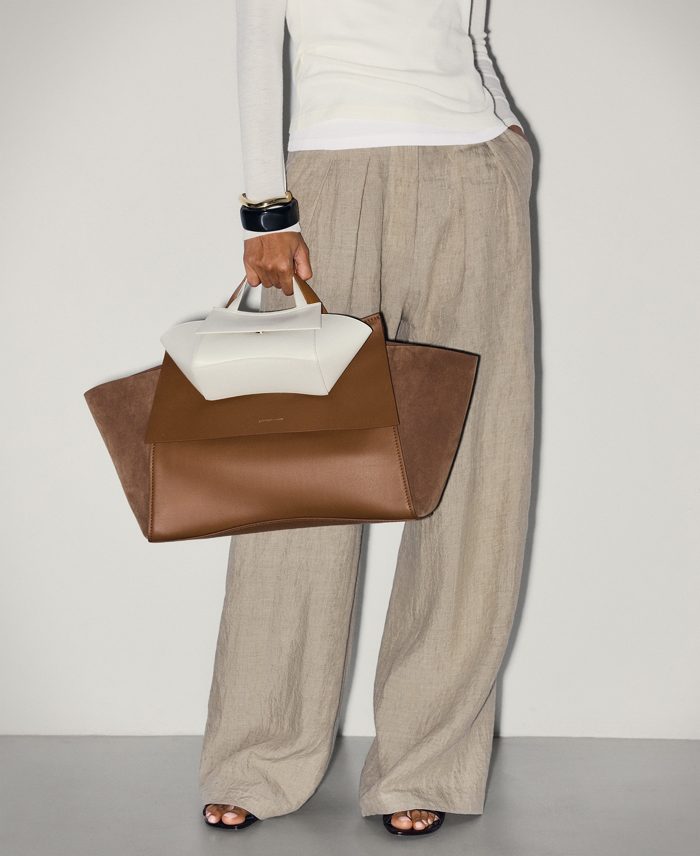 Zenit Lab (02) leather maxi bag image number 5