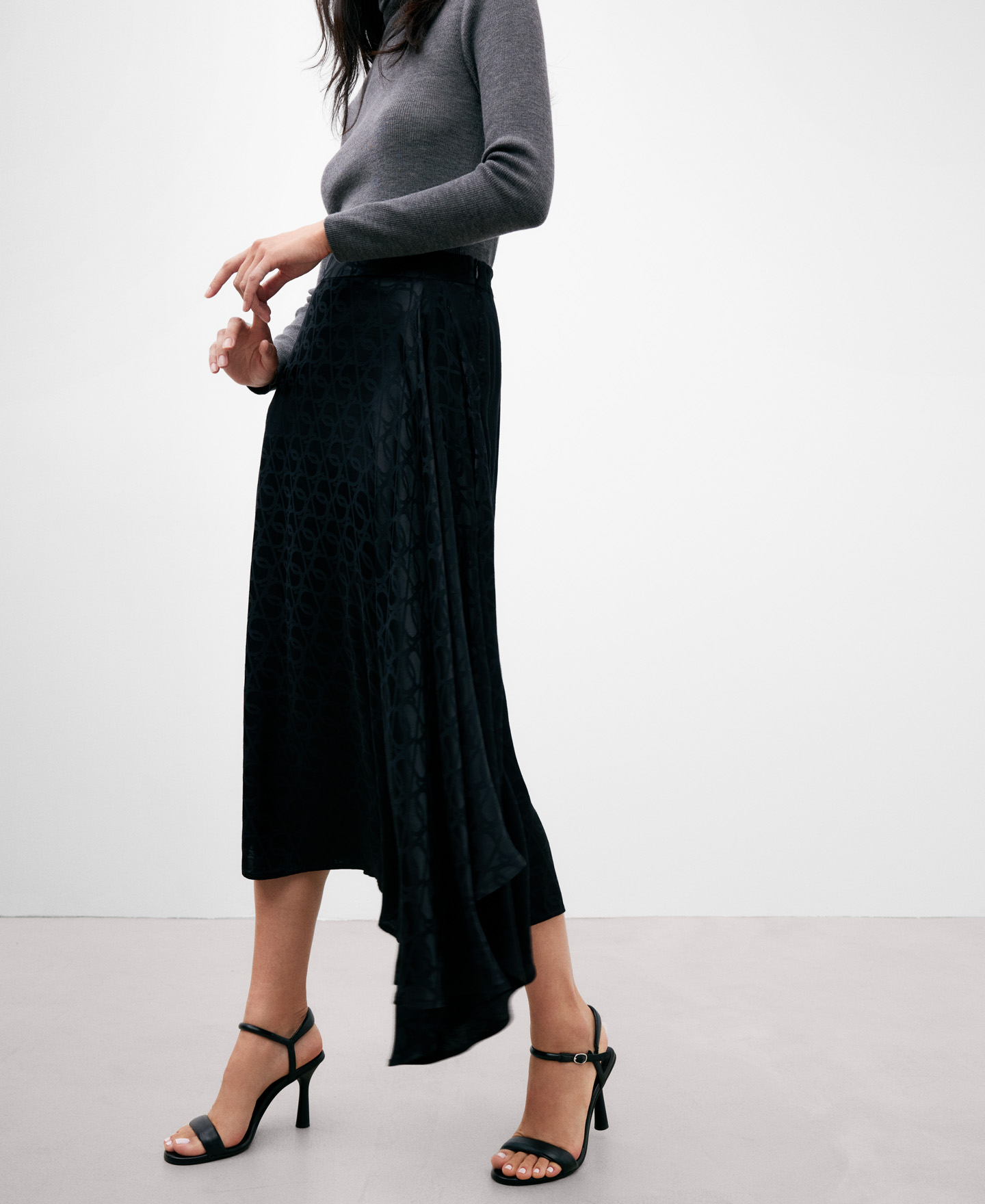 Black midi skirt with side godet image number 0