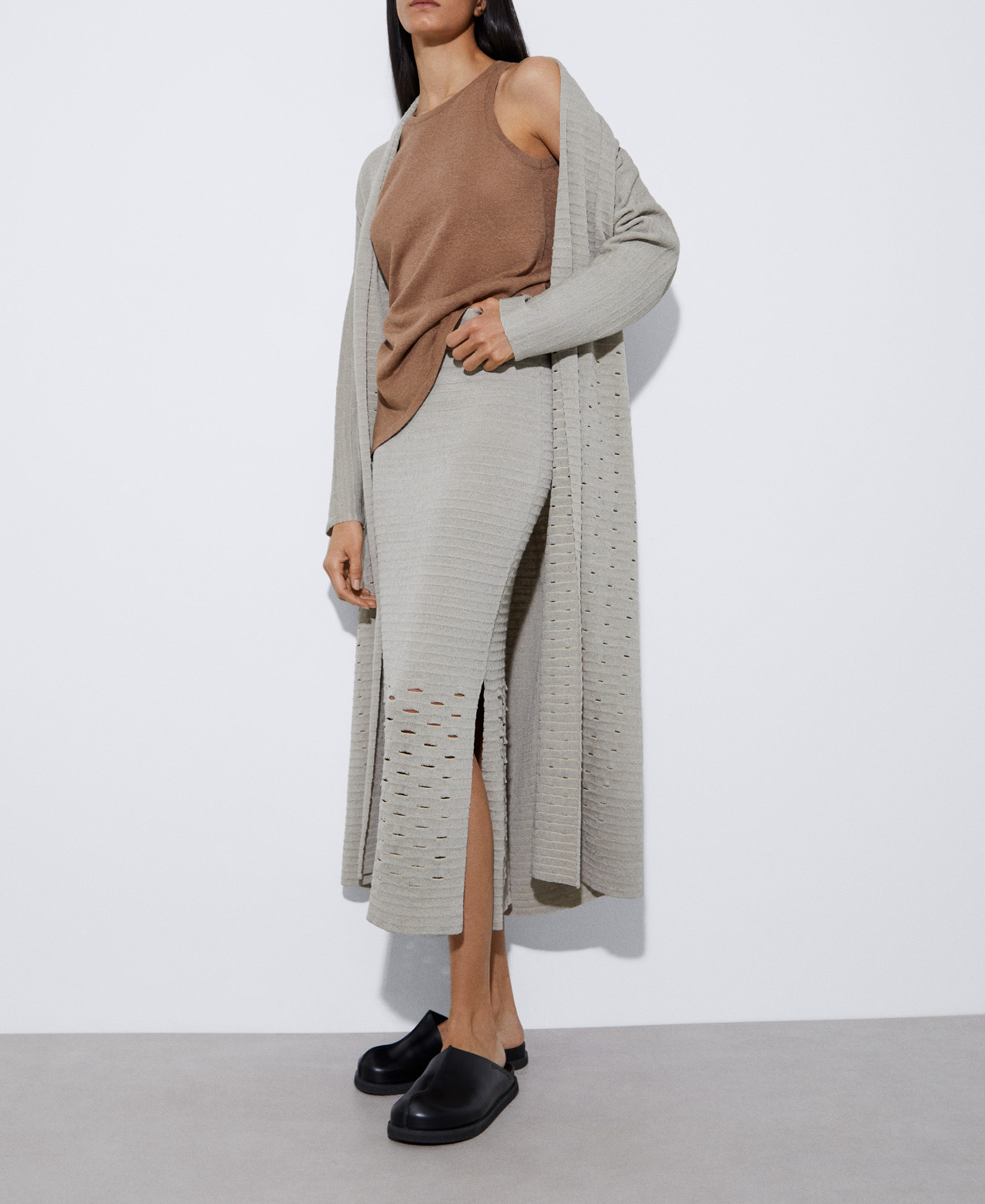 Linen knitted openwork skirt image number 1