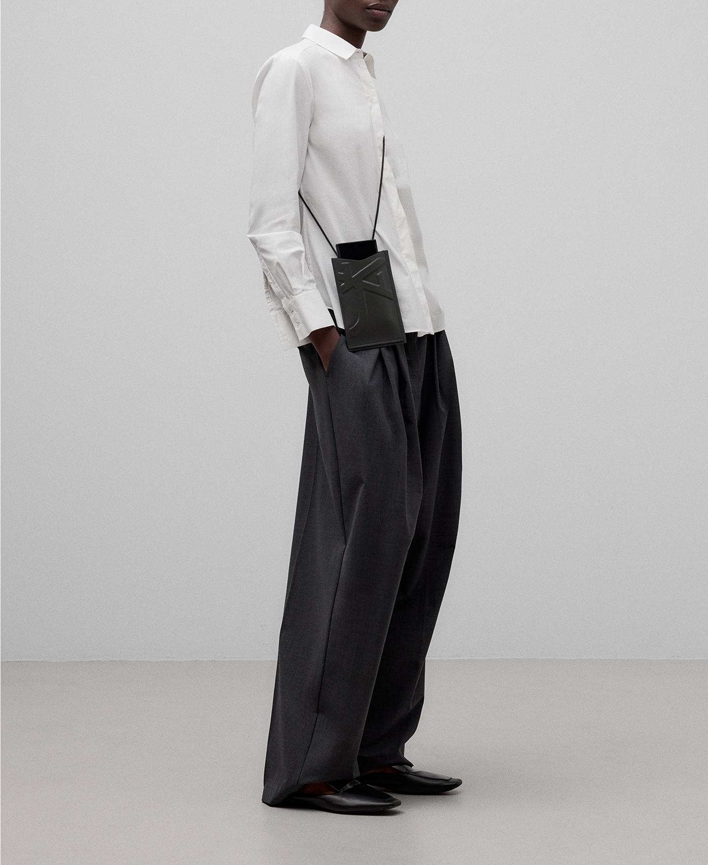 Leather maxi logo phone holder woman image number 4
