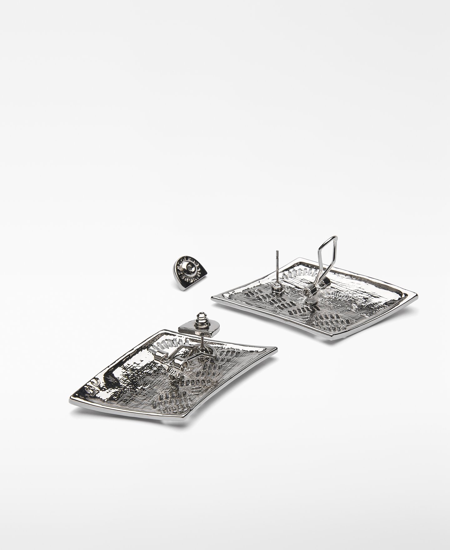 Engraved metal earrings woman image number 2