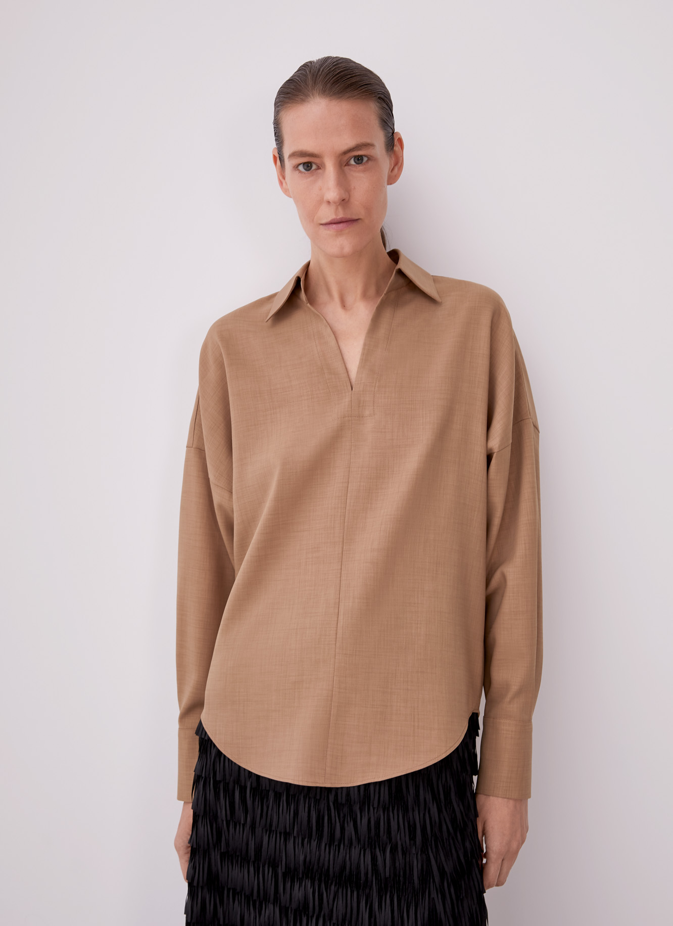 Camisa oversize sin botonadura image number 0